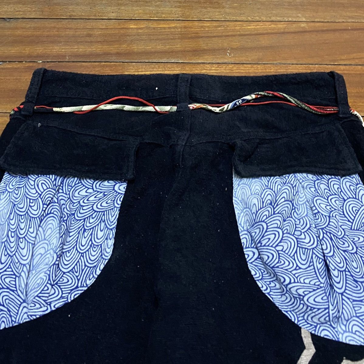 Japanese Brand Very Rare Vintage Japanese Brand Casual Pants 1990s Size US 32 / EU 48 - 4 Thumbnail