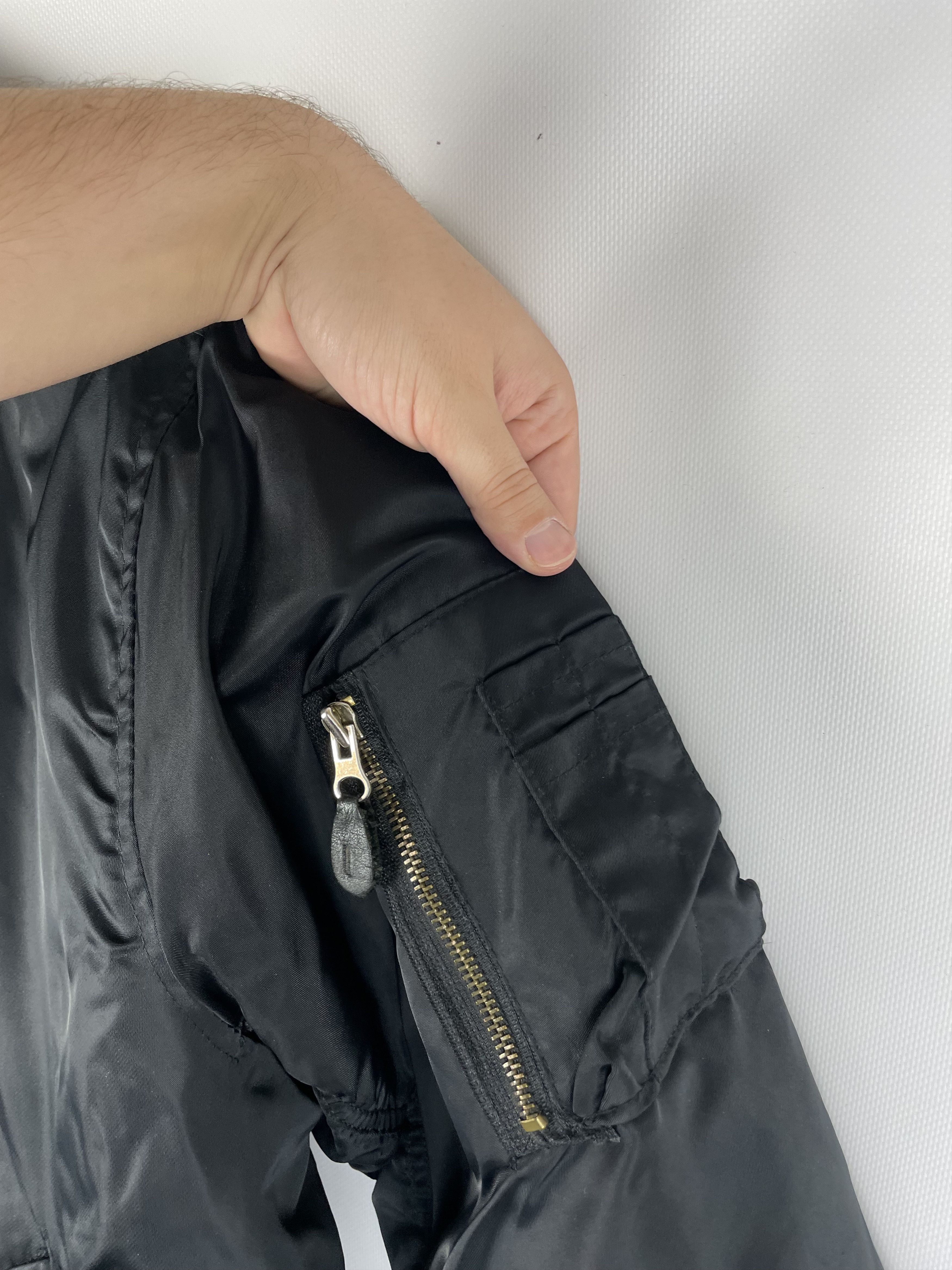 Vintage Faded Security Ma-1 Bomber Jacket Vintage Black Size US L / EU 52-54 / 3 - 4 Thumbnail