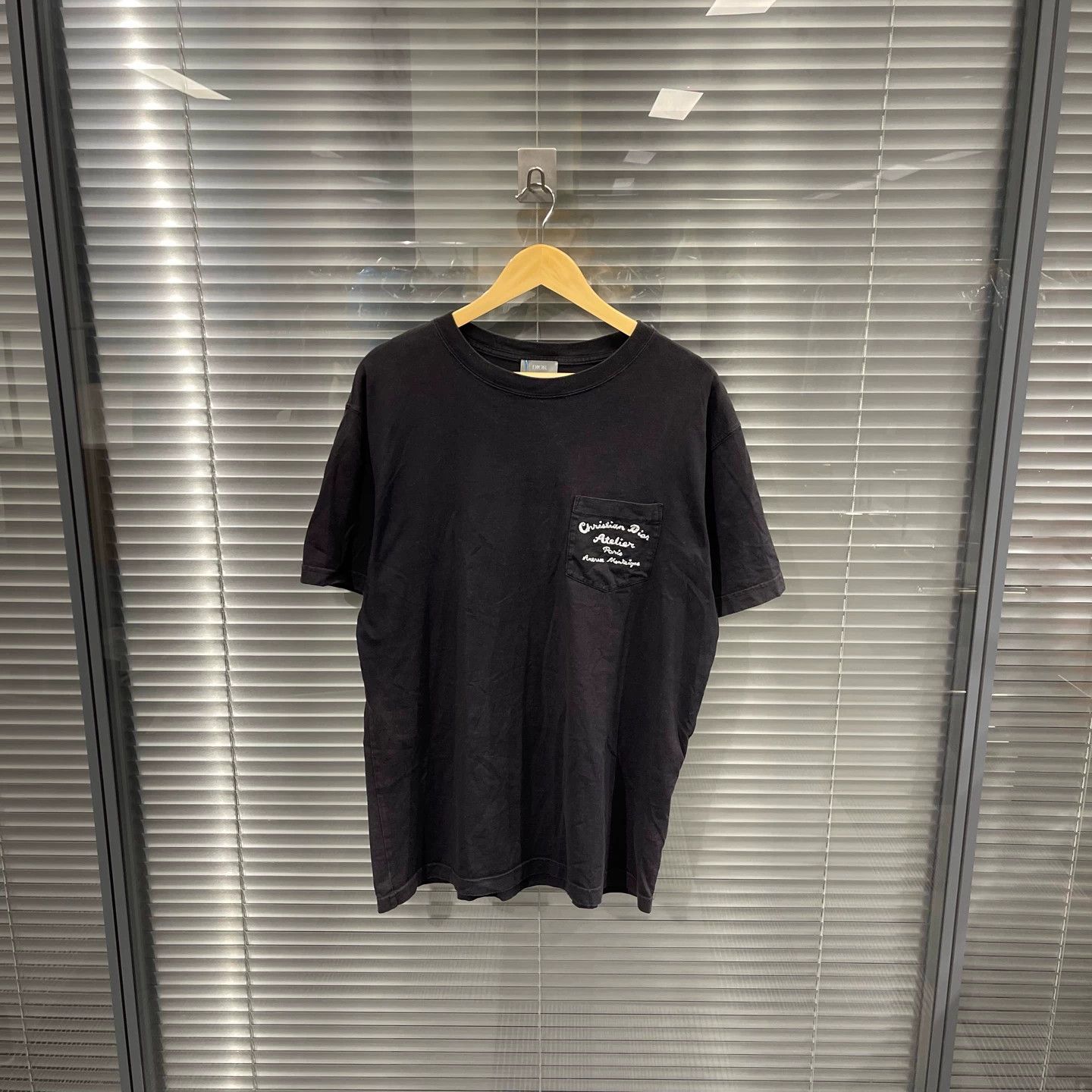 Dior Dior Embroidered Slogan F/B S/S Tee M 95 New Flaws Size US M / EU 48-50 / 2 - 2 Thumbnail