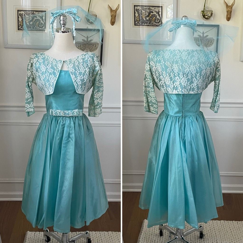 Vintage Vintage 60s Turquoise Blue Ivory Lace Fit & Flare Dress Shru Size XS / US 0-2 / IT 36-38 - 1 Thumbnail