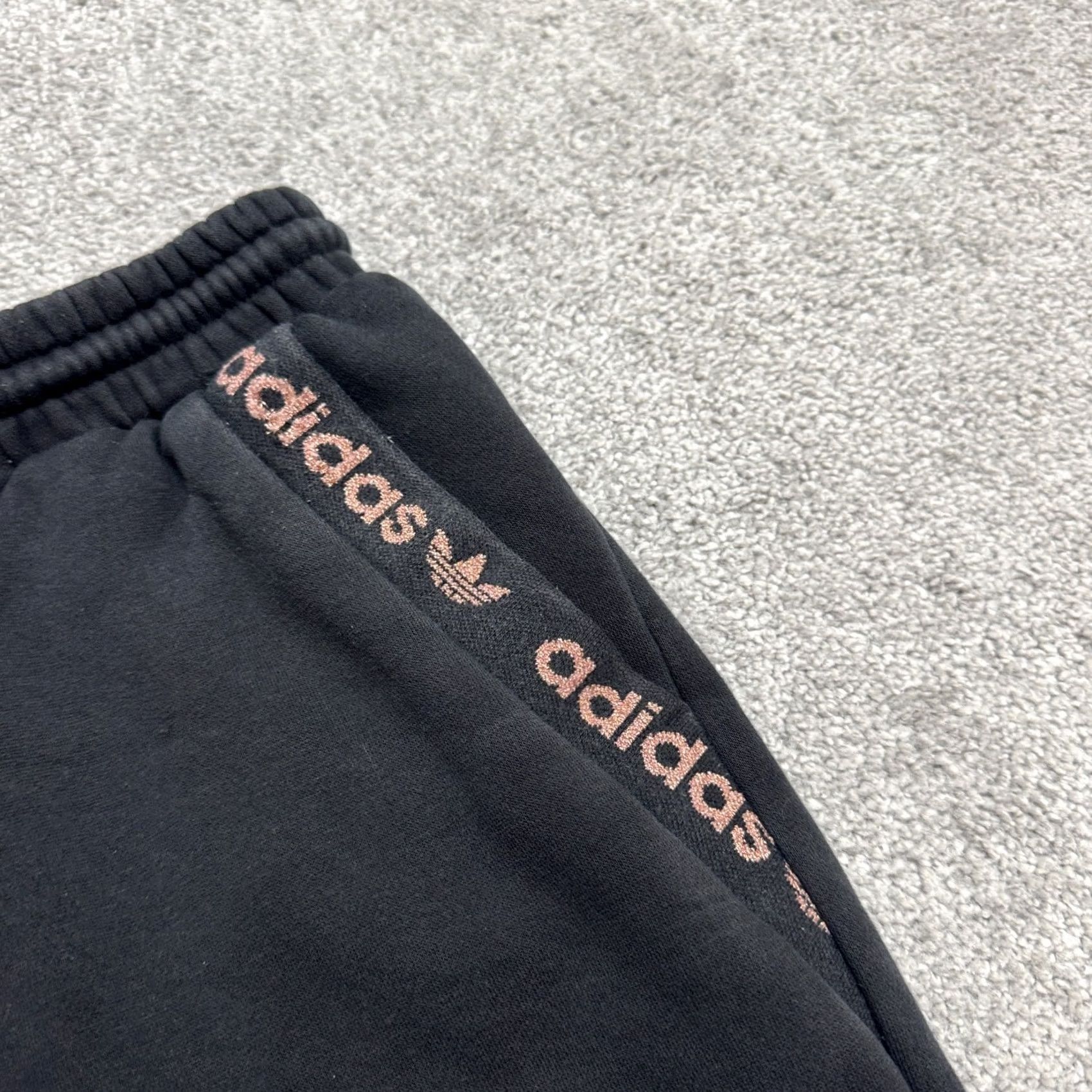 Adidas Adidas Originals Rose Gold Trefoil Taper Jogger Sweatpants Womens M Black Size 32" / US 10 / IT 46 - 3 Thumbnail