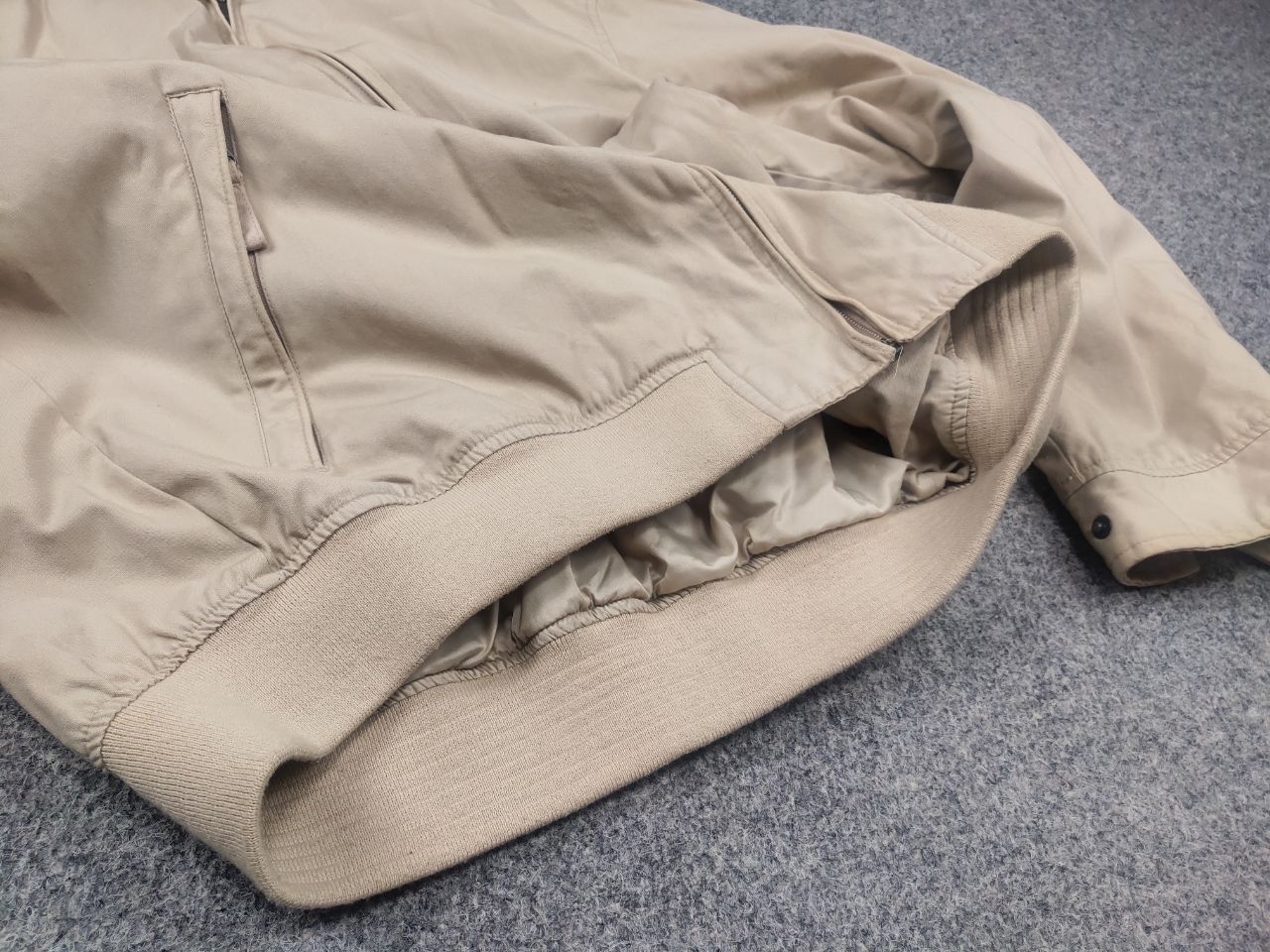 Gant Gant Classic Logo Beige Zip Bomber Jacket Vintage Style Size US L / EU 52-54 / 3 - 9 Thumbnail
