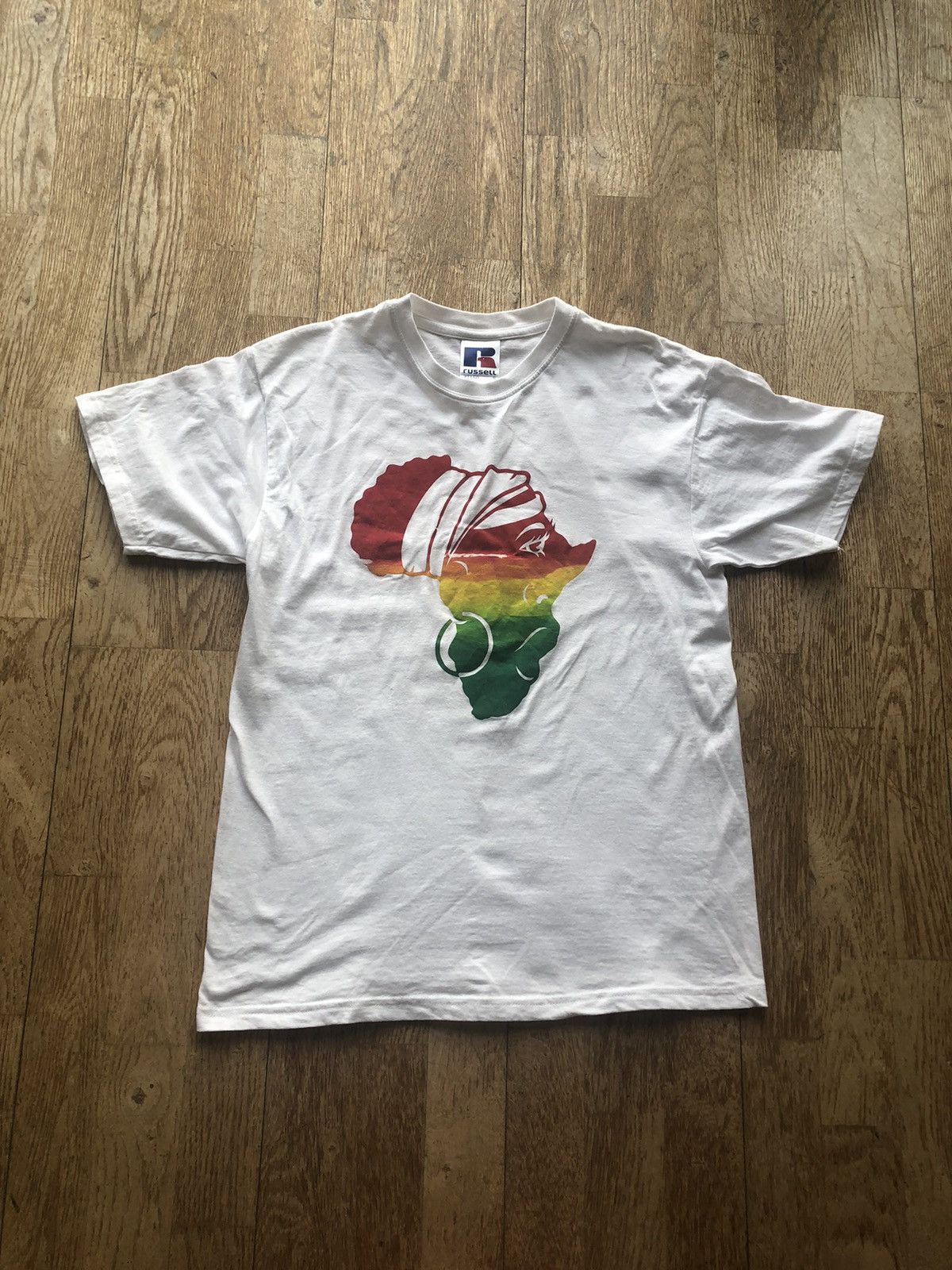 Other × Vintage RARE RUSSELL AFRICA DESIGN VINTAGE QUALITY TEE SHIRT Size US S / EU 44-46 / 1 - 1 Thumbnail