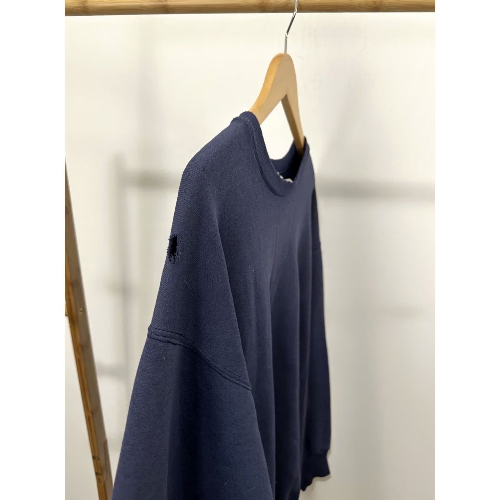 Hanes VTG Hanes Gradient Sun Faded Worn Cotton Boxy Sweatshirt Navy L Men Shirt Pullover 90s Decade Womens Mens Girls Boys Size US L / EU 52-54 / 3 - 6 Thumbnail