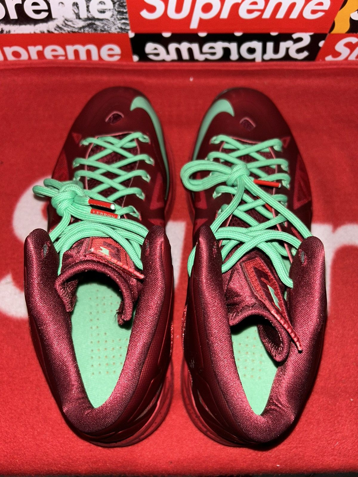 Nike Nike Lebron 10 Christmas 541100-600 size 12 NEW Lebron X Size US 12 / EU 45 - 4 Thumbnail