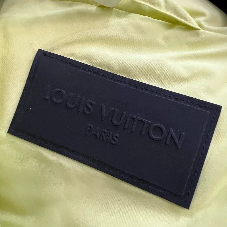 Louis Vuitton Louis Vuitton Yellow down jacket 2503-Nextarrow Size US M / EU 48-50 / 2 - 3 Thumbnail
