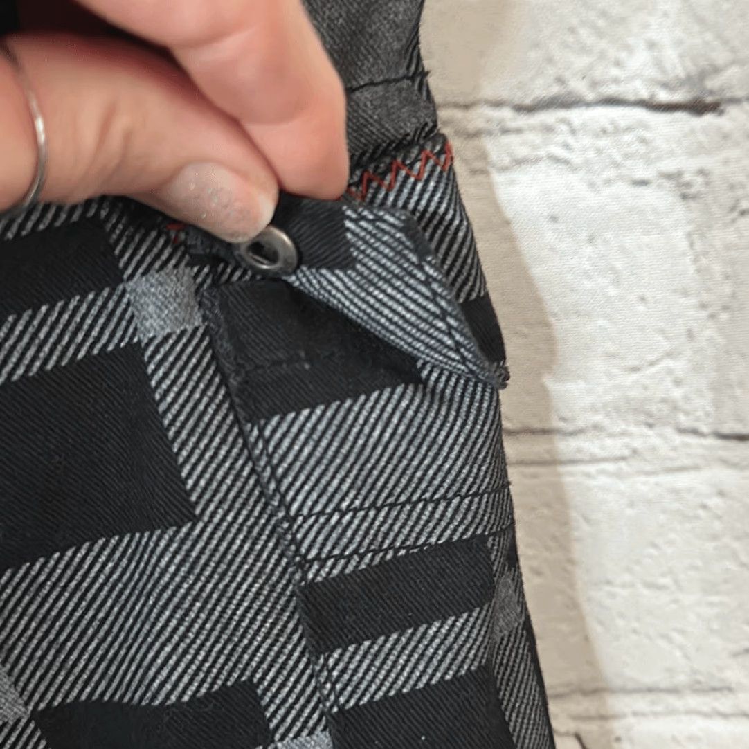 Rusty Rusty Surf Cargo Shorts Men’s 36 100% Cotton Multicolor Casual Black Gray Cargo Shorts Mens Regular Size US 36 / EU 52 - 6 Thumbnail