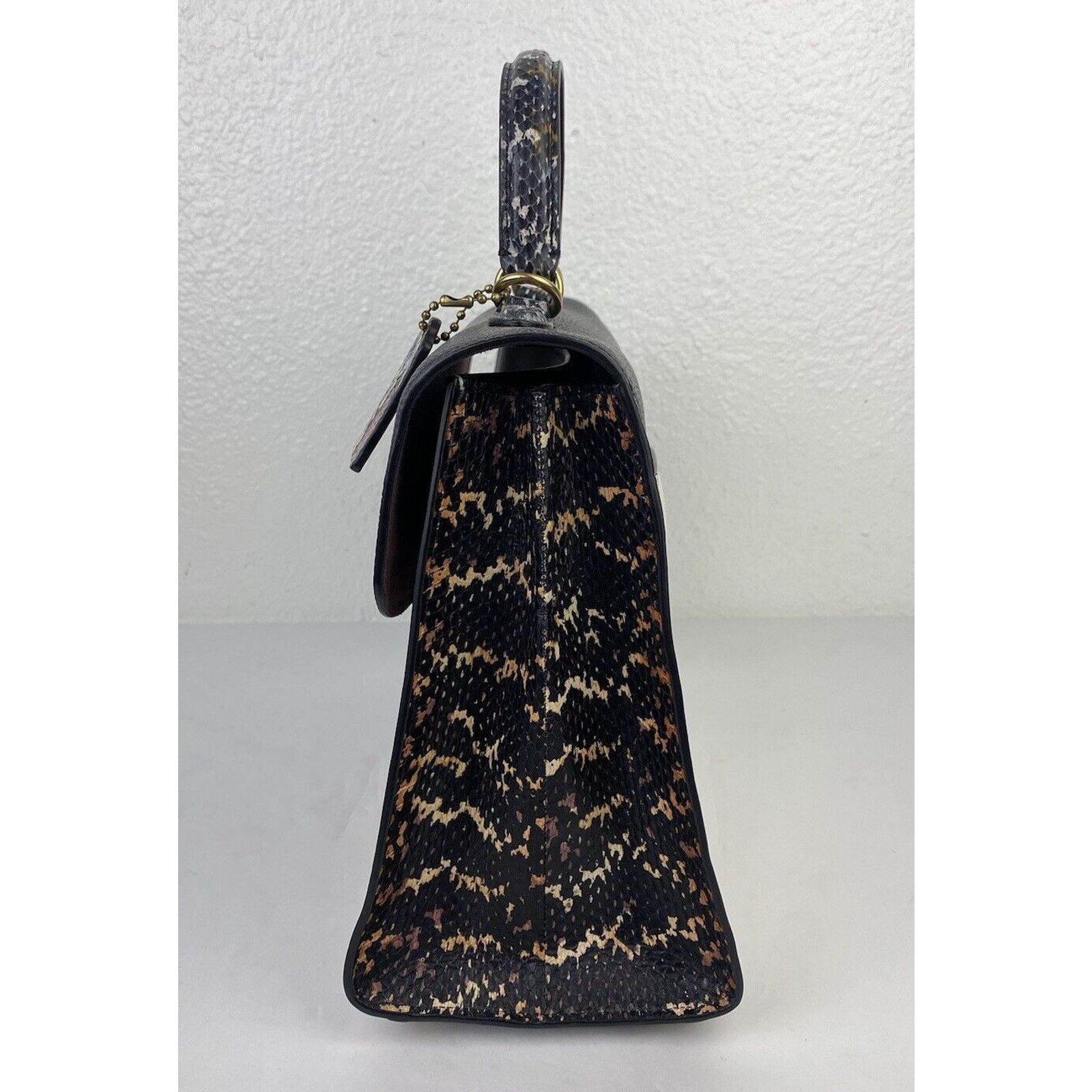 Coach Coach Tabby Top Handle Black White Leather Snakeskin Purse Size ONE SIZE - 6 Thumbnail