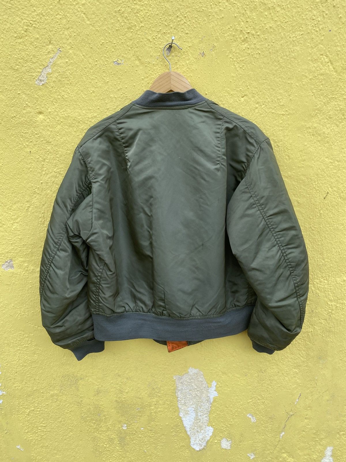 Alpha Industries × Vintage Vintage ma-1 Alpha industries bomber jacket Size US L / EU 52-54 / 3 - 12 Thumbnail
