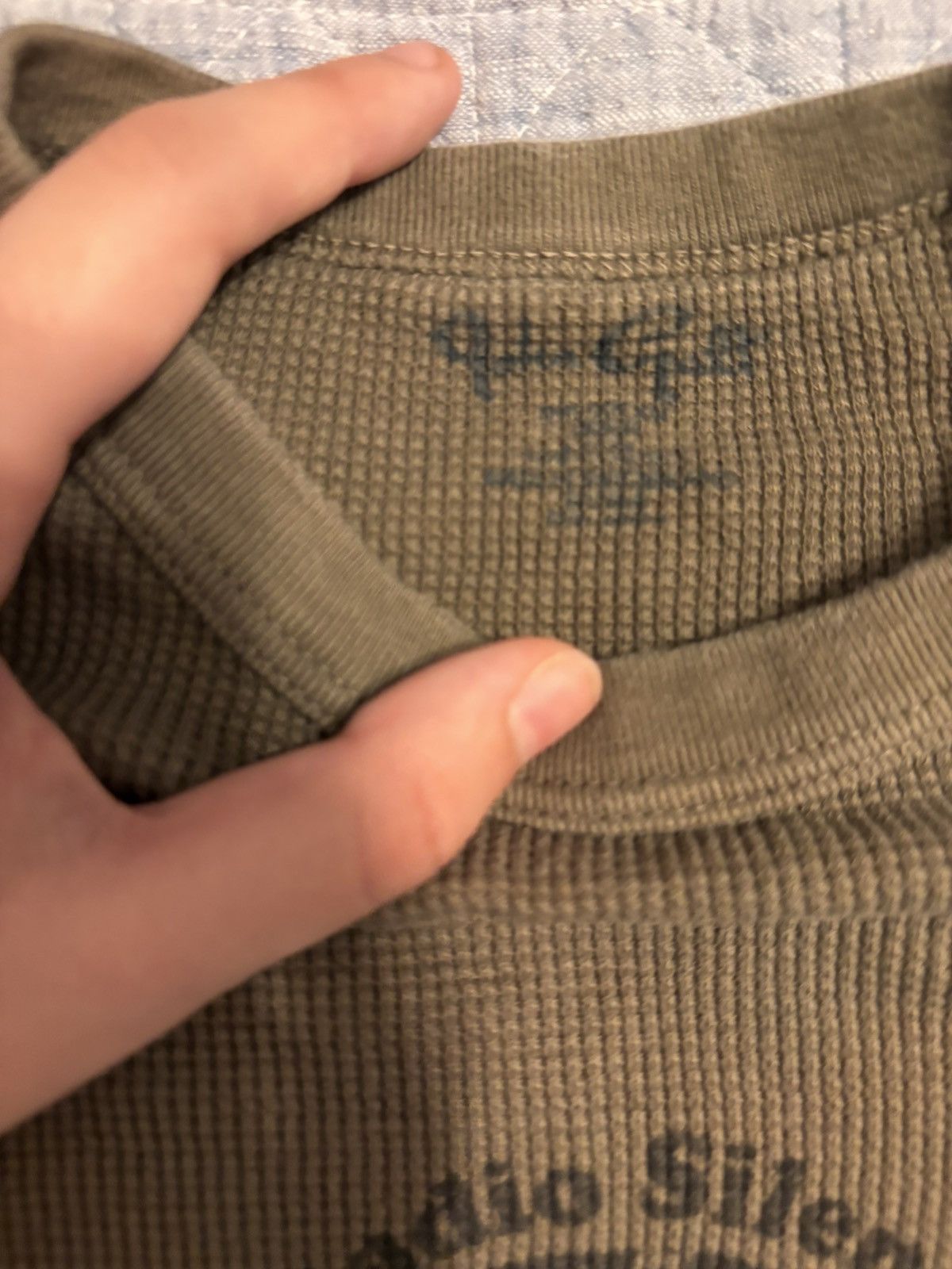 Brandy Melville radio silence graphic tee Size ONE SIZE - 2 Thumbnail