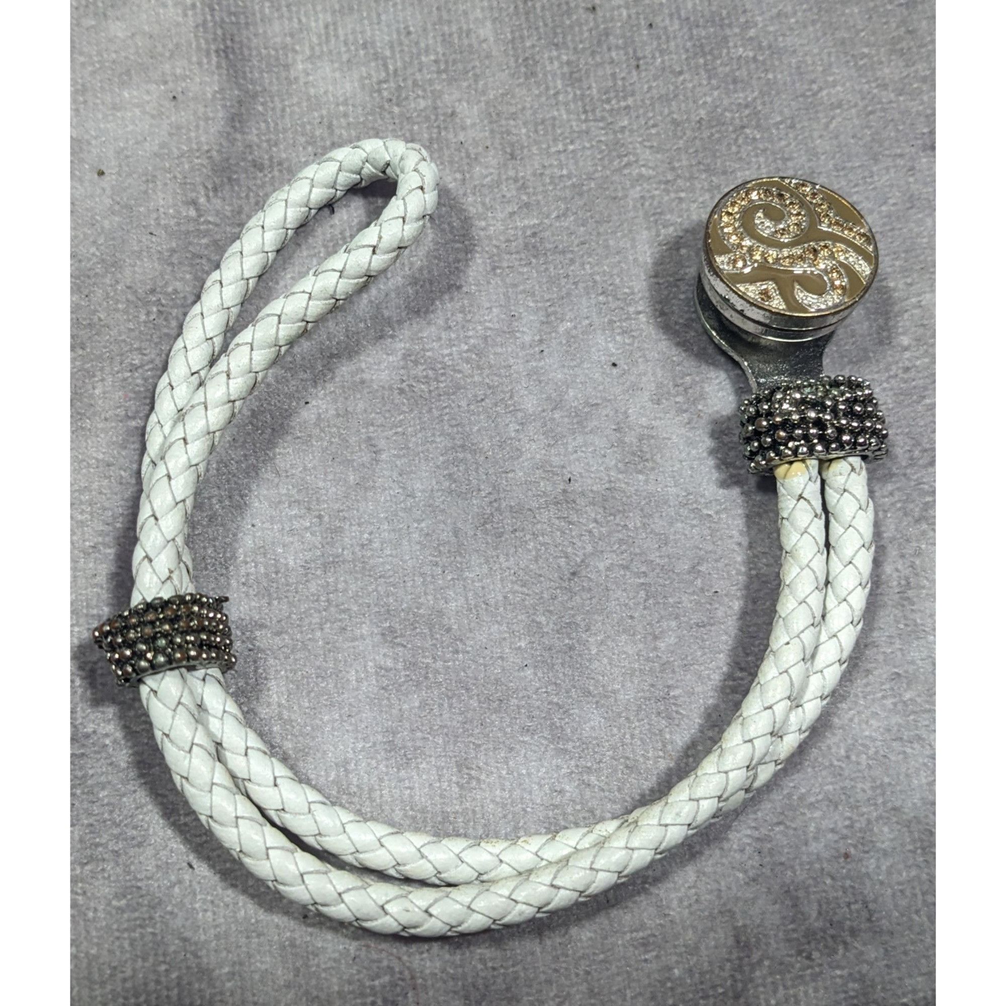Other Modern White Rope Snap Button Bracelet With Rhinestones Size ONE SIZE - 9 Thumbnail