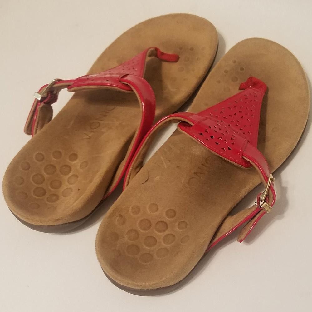 Vionic Red Sandals Size