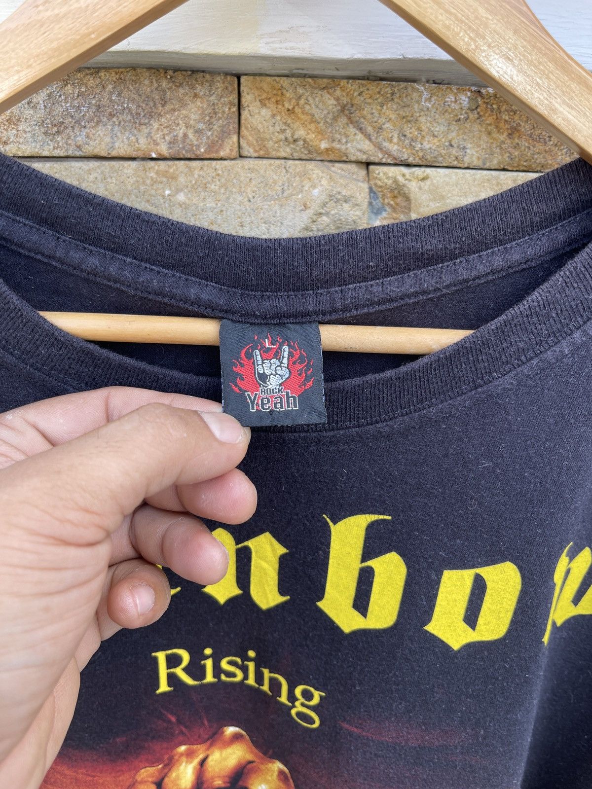 Band Tees Last Drop🔥Rare🔥Vintage RAINBOW RISING Band T Shirt Size US L / EU 52-54 / 3 - 5 Thumbnail
