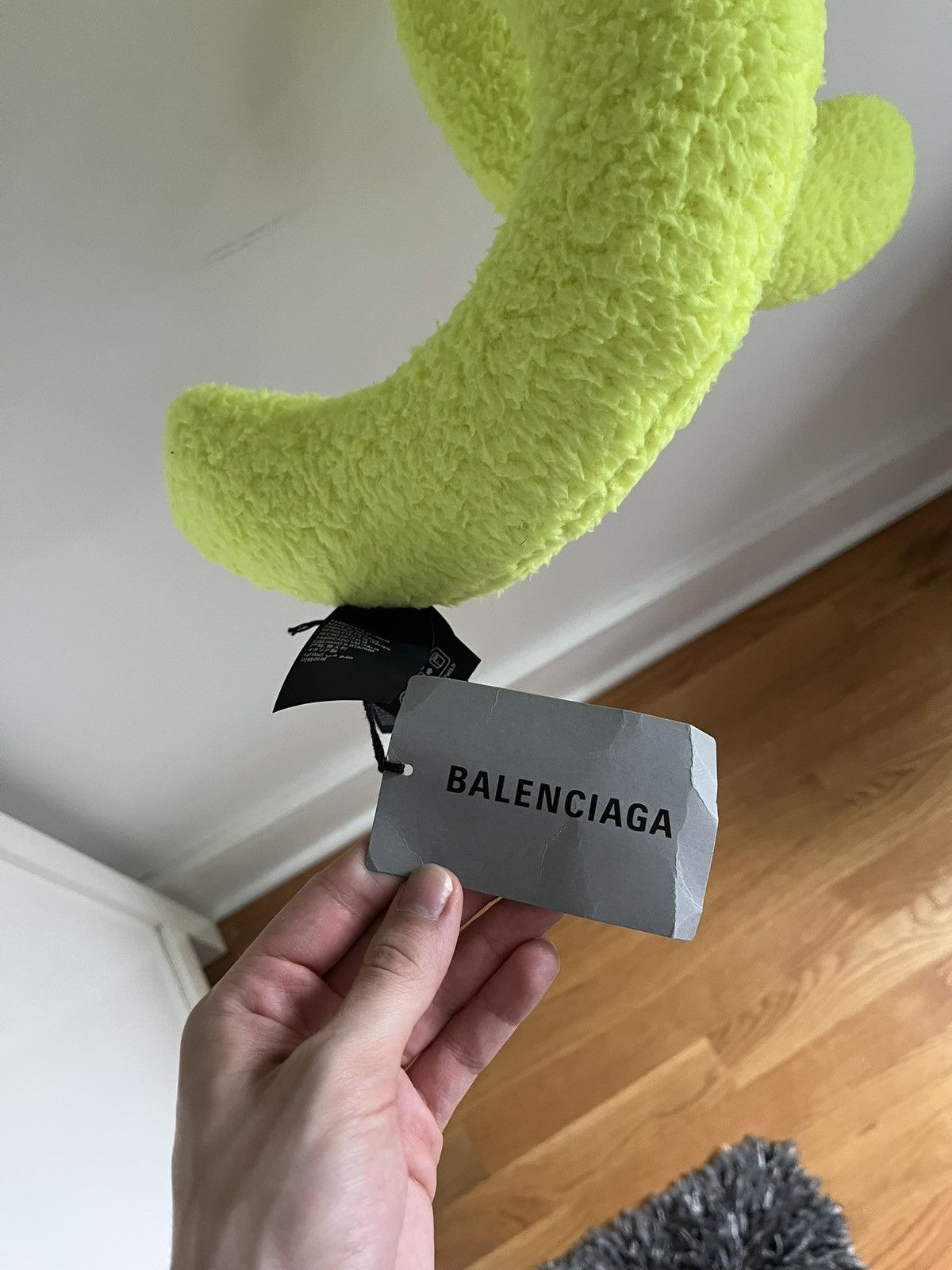 Balenciaga Balenciaga FW23 Runway "Wire Spiral Scarf" (Neon Yellow) Size ONE SIZE - 5 Thumbnail
