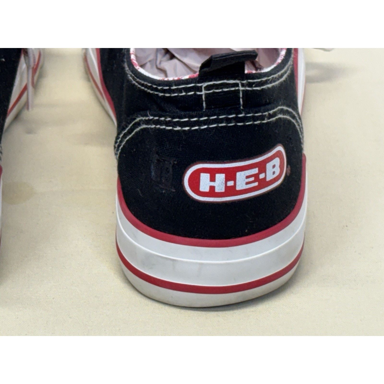 The Unbranded Brand HEB Brand Shop Women’s Shoes Size 7W Black Canvas Low Top Size US 7 / IT 37 - 6 Thumbnail