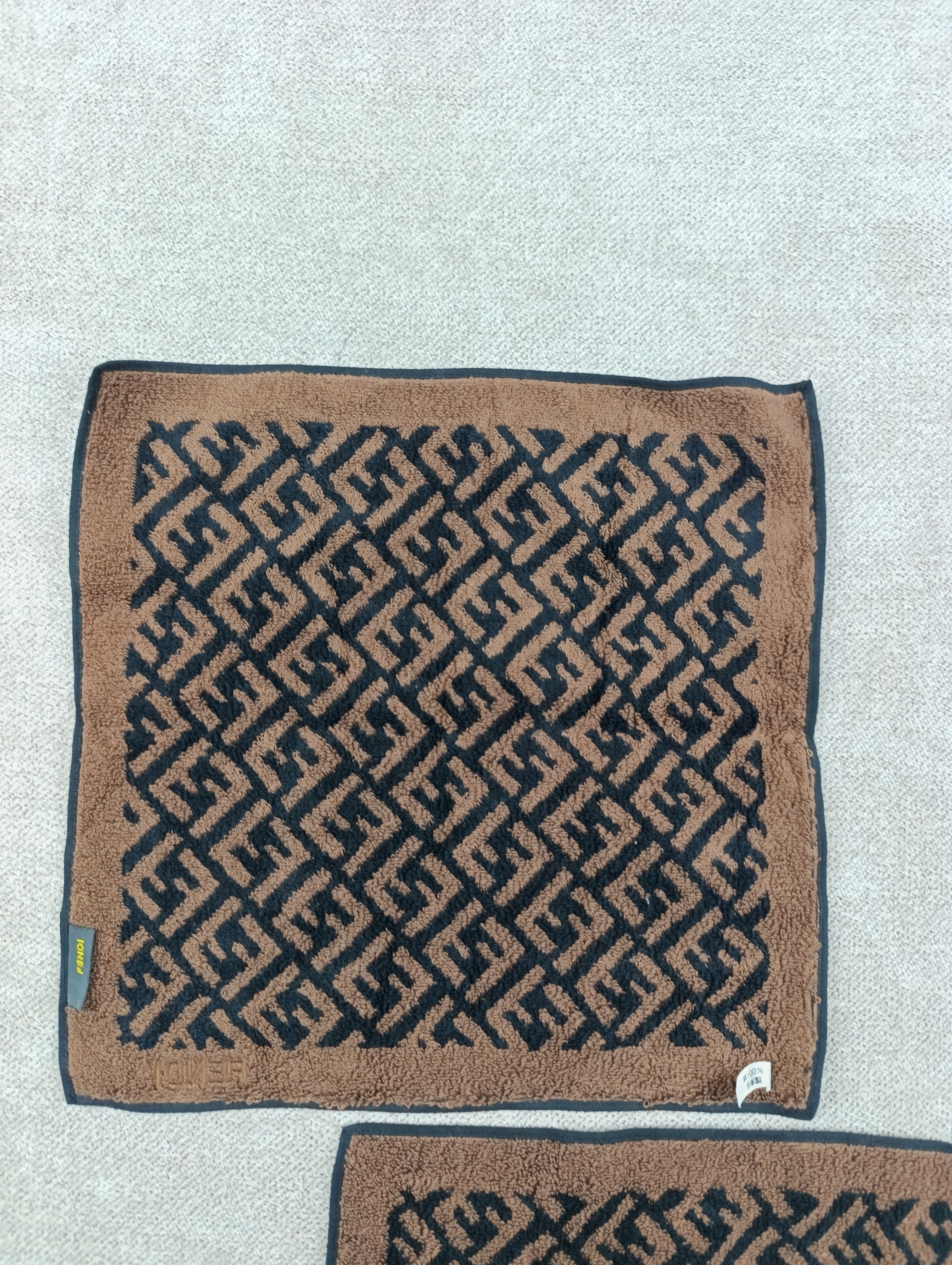 Fendi FENDI MONOGRAM TWO SMALL HANDS COTTON TOWEL VINTAGE Size ONE SIZE - 3 Thumbnail