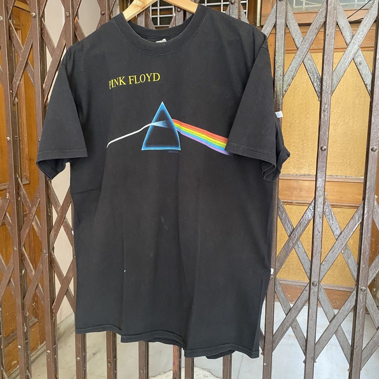 Band Tees Vintage Pink Floyd Dark side of the Moon 1995 T Shirt Size US L / EU 52-54 / 3 - 2 Thumbnail