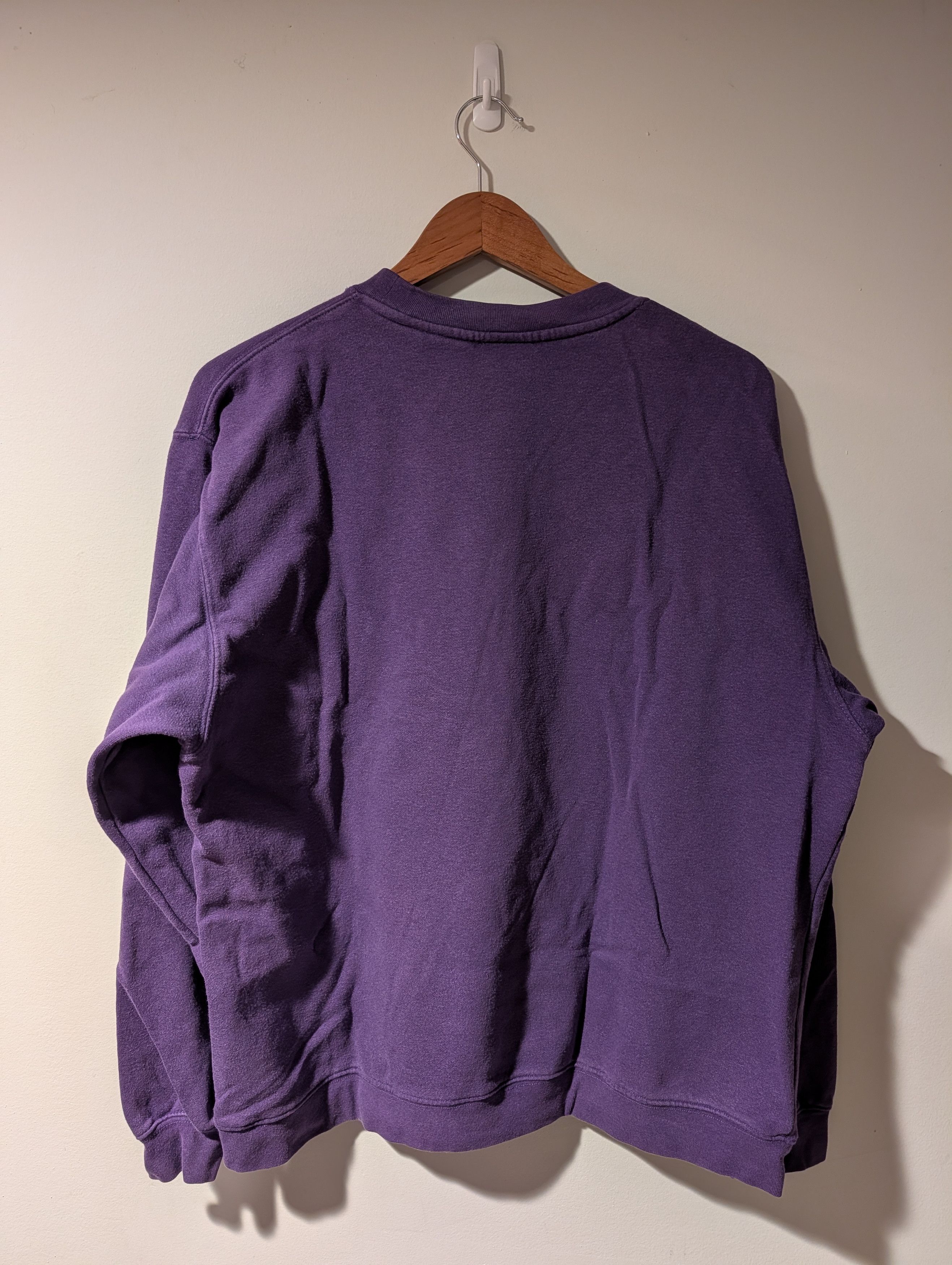 Disney Vintage Disney Eeyore Winnie The Pooh Sweatshirt Womens Size US L / EU 52-54 / 3 - 4 Thumbnail