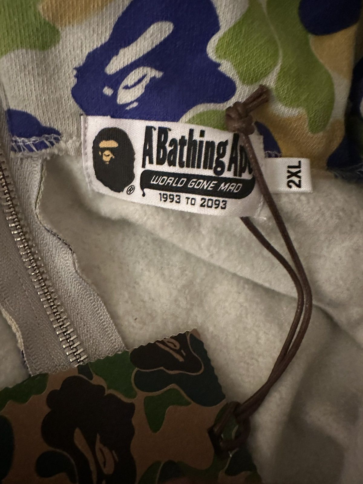 Bape BAPE Store New Jersey Separate Shark Full Zip Hoodie XXL Size US XXL / EU 58 / 5 - 3 Thumbnail