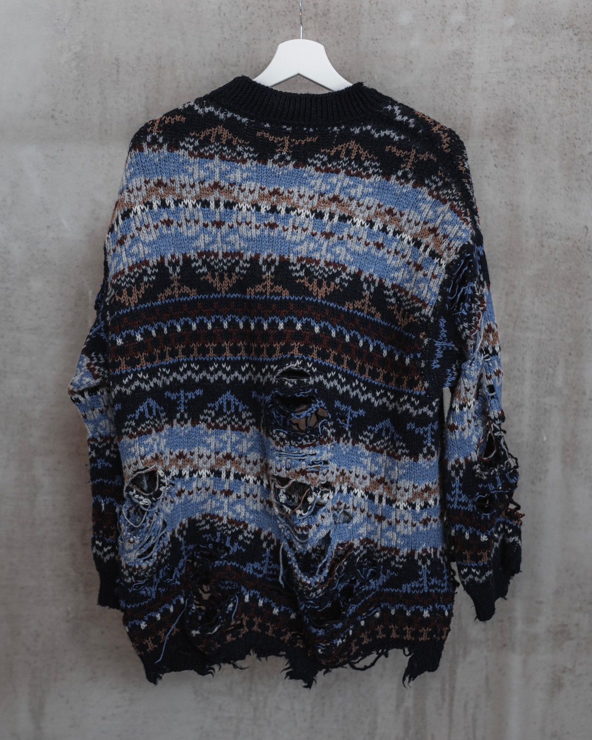 Balenciaga Balenciaga FW21 – Fair Isle Distressed Knit Sweater Size US L / EU 52-54 / 3 - 2 Thumbnail