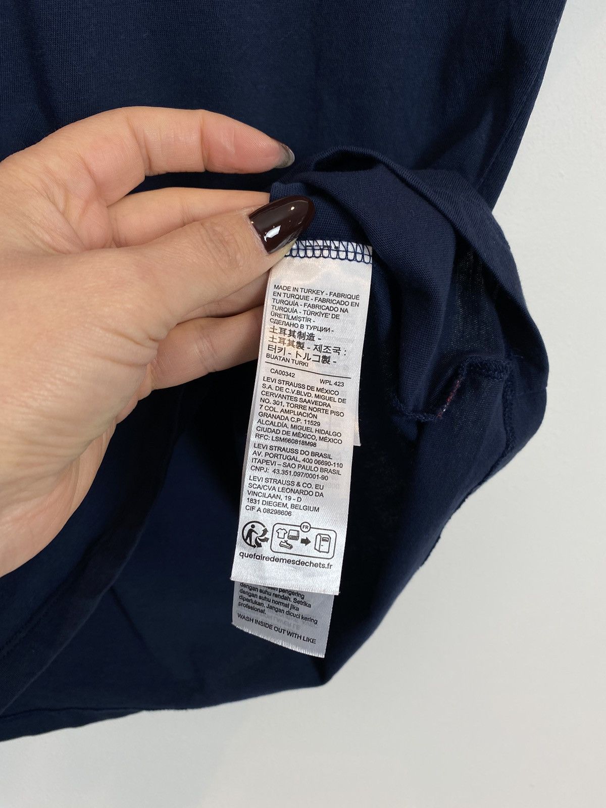 Levi's Levi’s Box Logo Paisley Blue T Shirt Size M Top Casual Blue Size US M / EU 48-50 / 2 - 5 Thumbnail