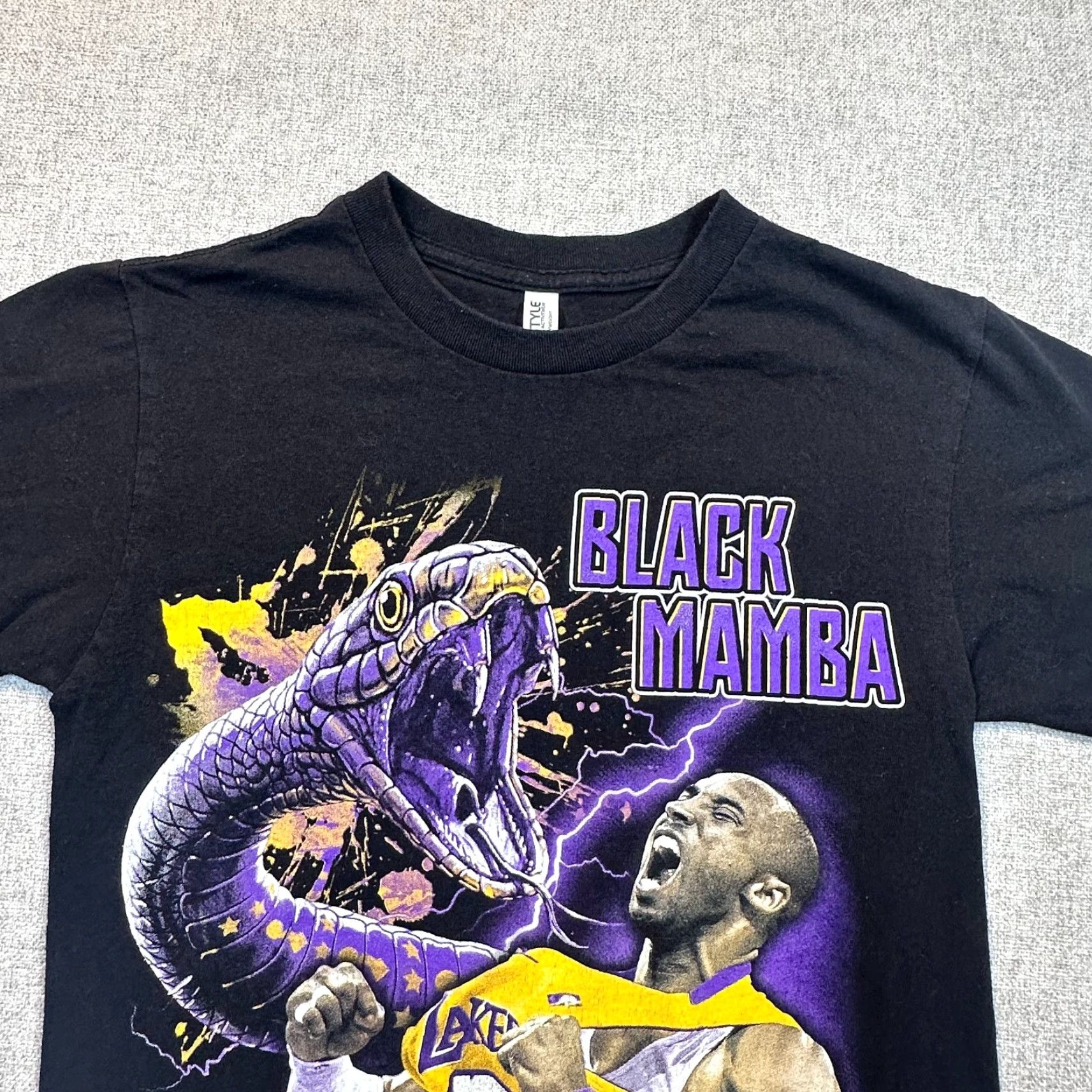 Vintage Kobe Bryant Mens Small Black Mamba Lakers Player Tee Memorial Tee Shirt Size US S / EU 44-46 / 1 - 4 Thumbnail