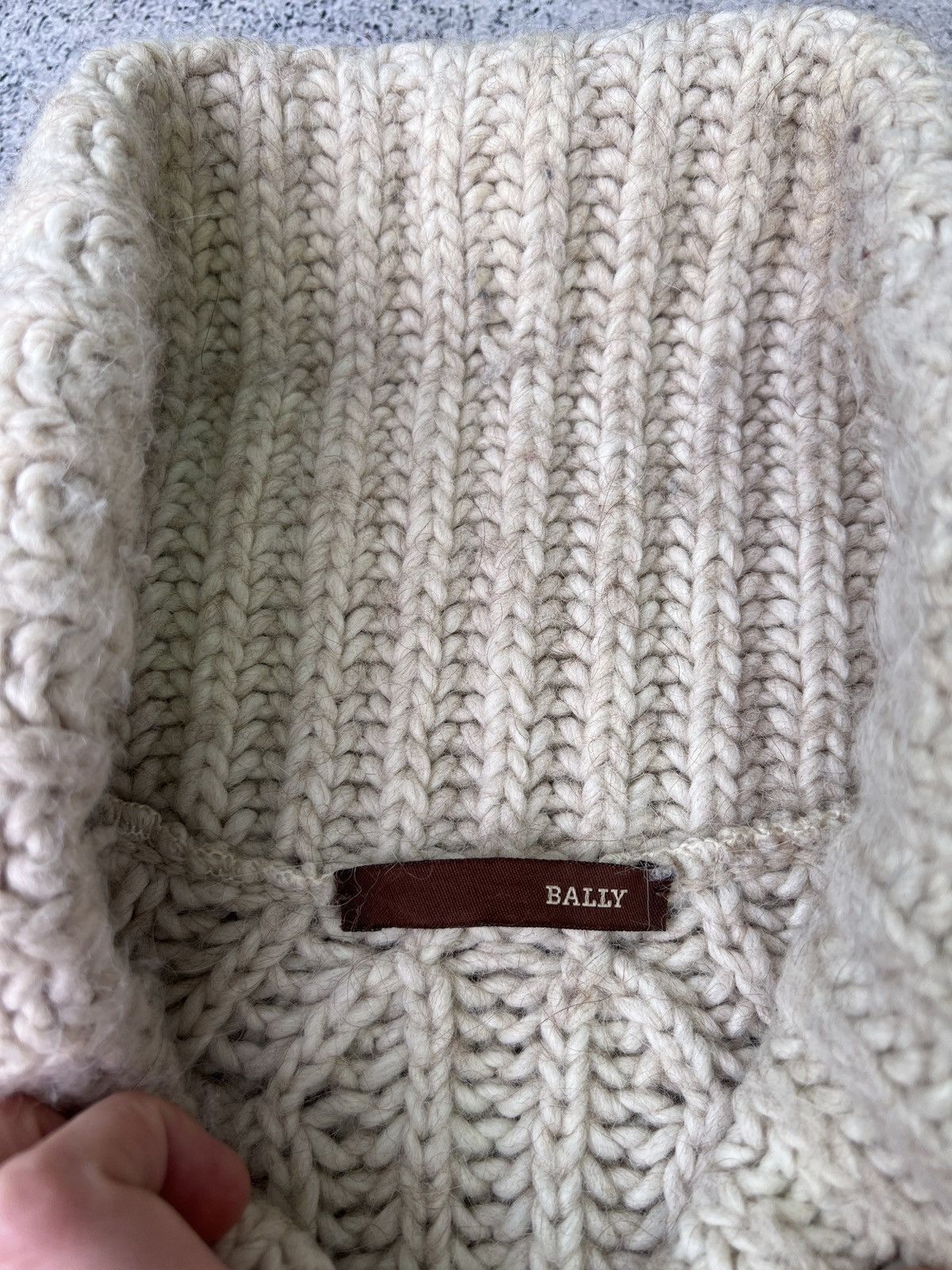 Bally × Vintage Vintage Bally Wool Beige Sweater Size US S / EU 44-46 / 1 - 6 Thumbnail