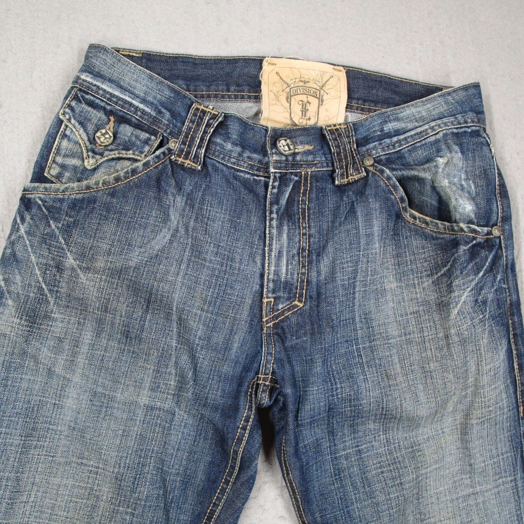Denime VINTAGE Division E Mens Blue Denim Jeans Straight Leg Medium Wash Size 32 Size US 32 / EU 48 - 2 Thumbnail