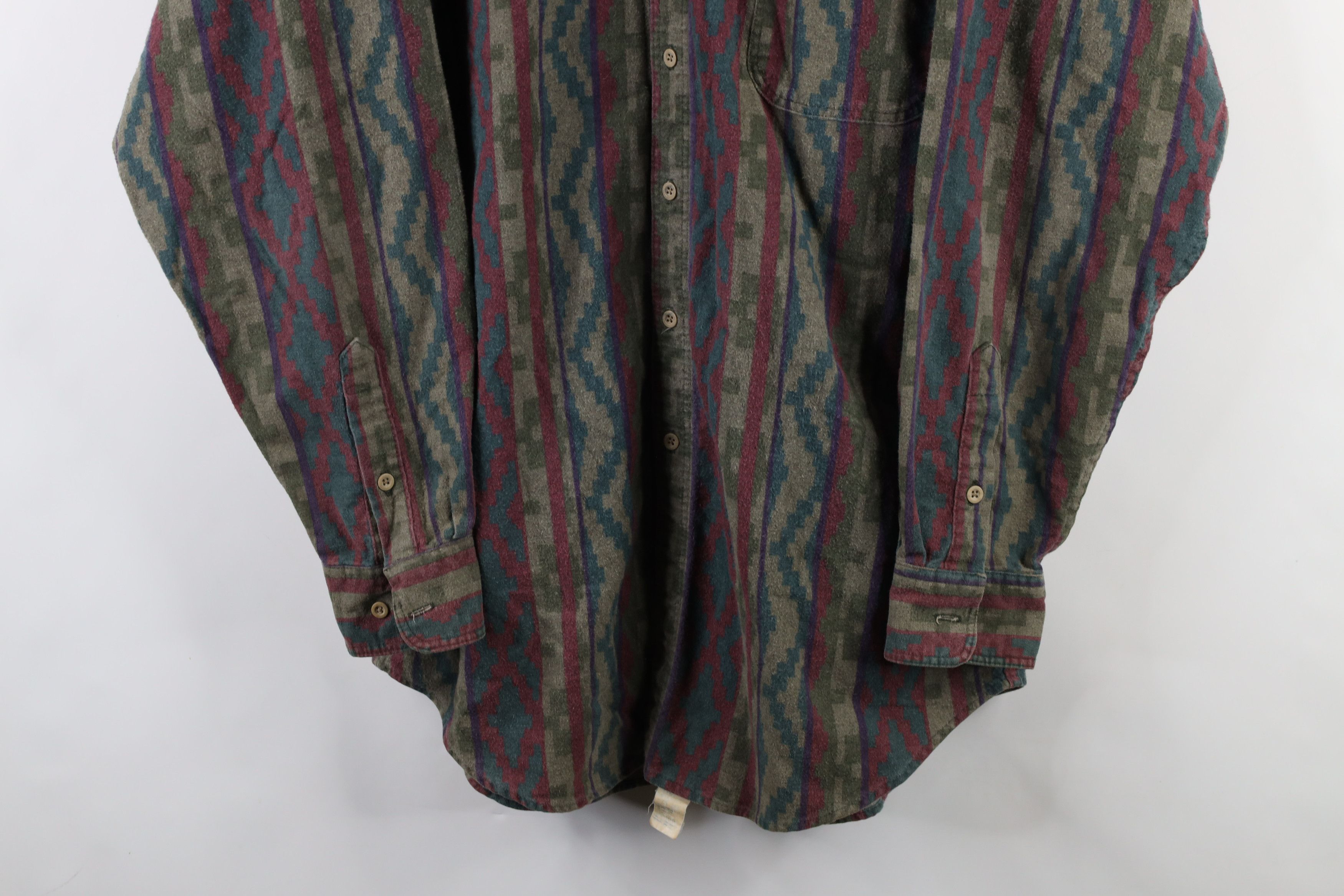 Vintage × Woolrich Woolen Mills Vintage 90s Woolrich Southwestern Chamois Cloth Button Shirt Size US L / EU 52-54 / 3 - 3 Thumbnail