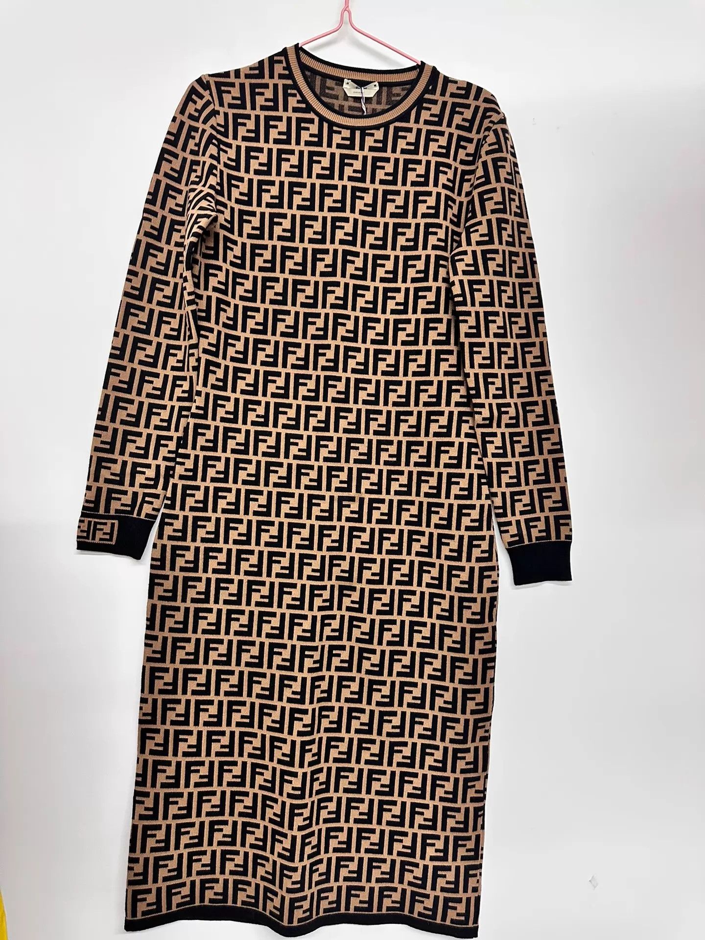 Fendi Fendi Women's All Over Print Dress 42 Size M / US 6-8 / IT 42-44 - 1 Thumbnail
