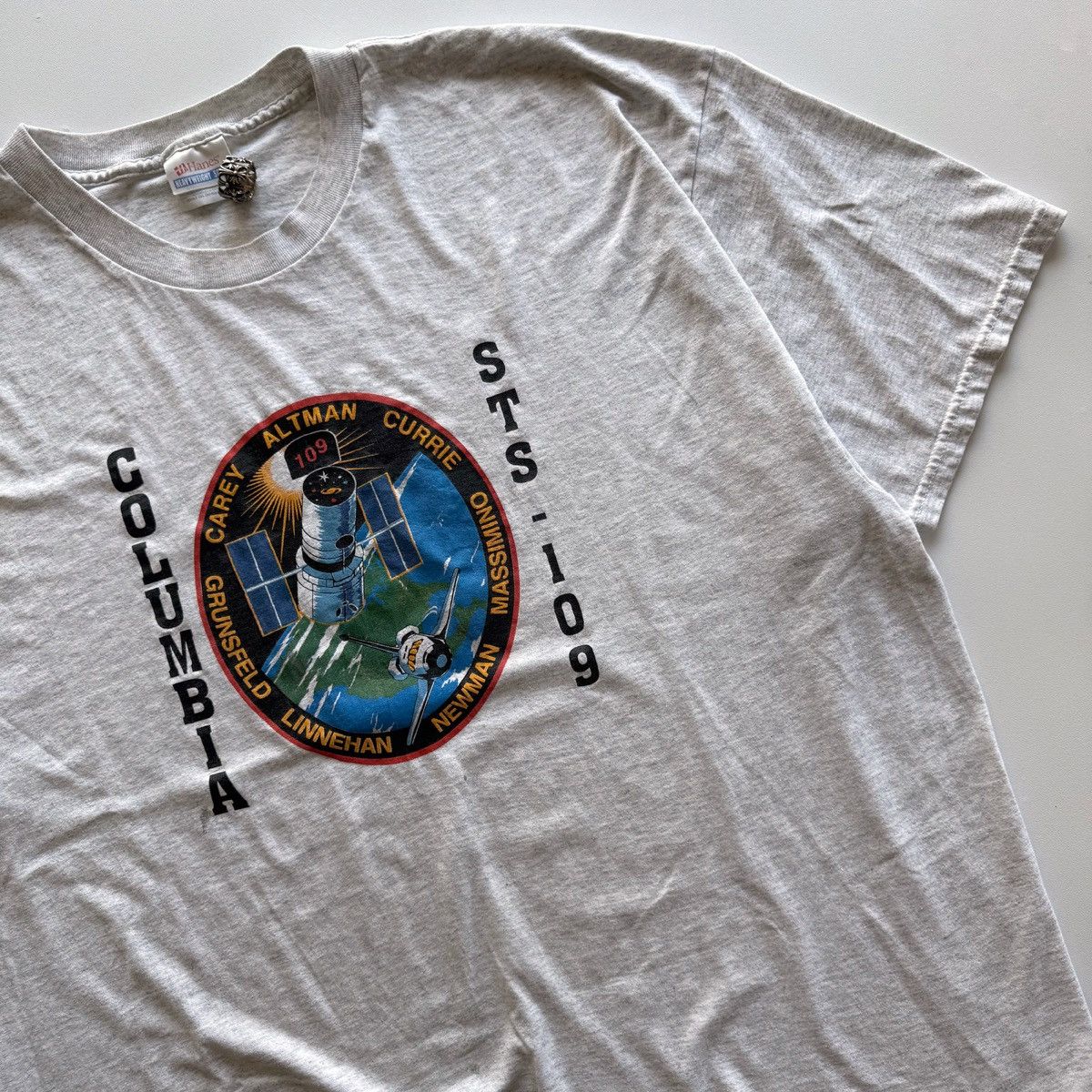 Vintage 2002 Vintage NASA Columbia STS-109 Tee Size US XXL / EU 58 / 5 - 2 Thumbnail