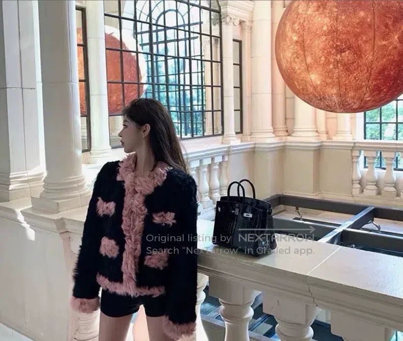 Chanel Chanel Black and pink fur coat Size S / US 4 / IT 40 - 6 Thumbnail