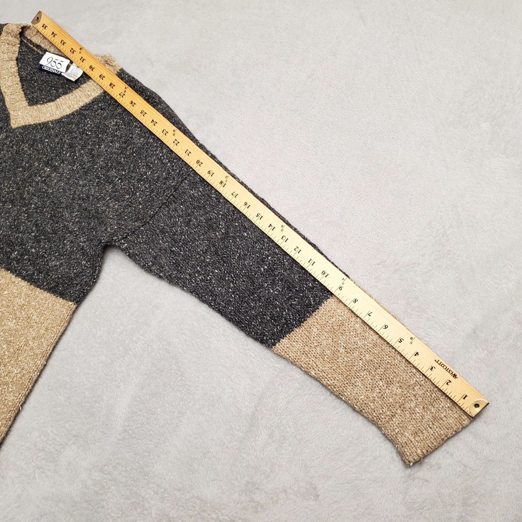 Vintage VINTAGE 955 Originals Sweater Men M Beige Wool Blend V-Neck Pullover Casual 955 Originals Mens Long Sleeve Knit Solid Classic Modern Size US M / EU 48-50 / 2 - 7 Thumbnail