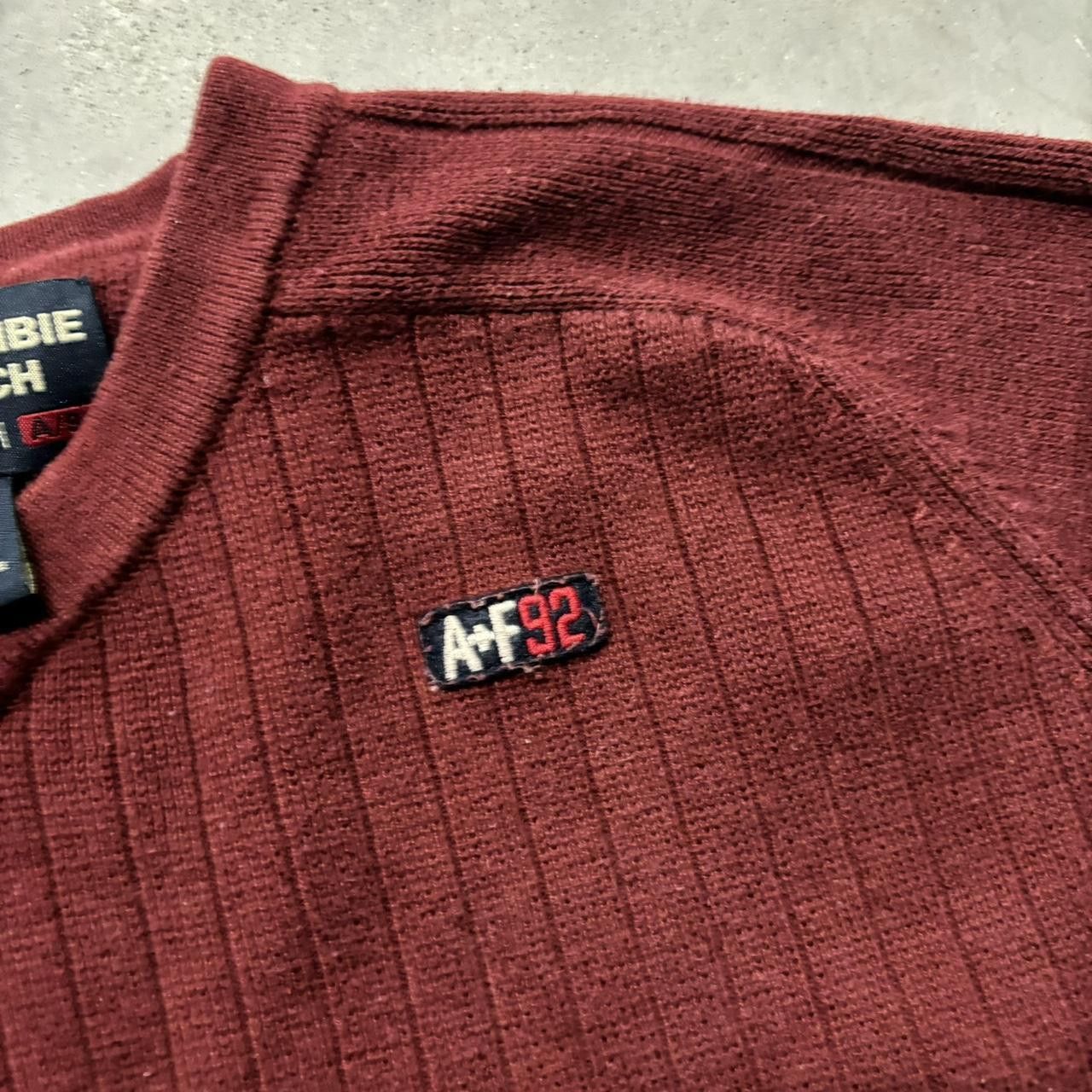 Abercrombie & Fitch × Vintage Crazy Vintage Y2K/2000s Maroon Red Abercrombie & Fitch Essential Sweater! Size US L / EU 52-54 / 3 - 3 Thumbnail