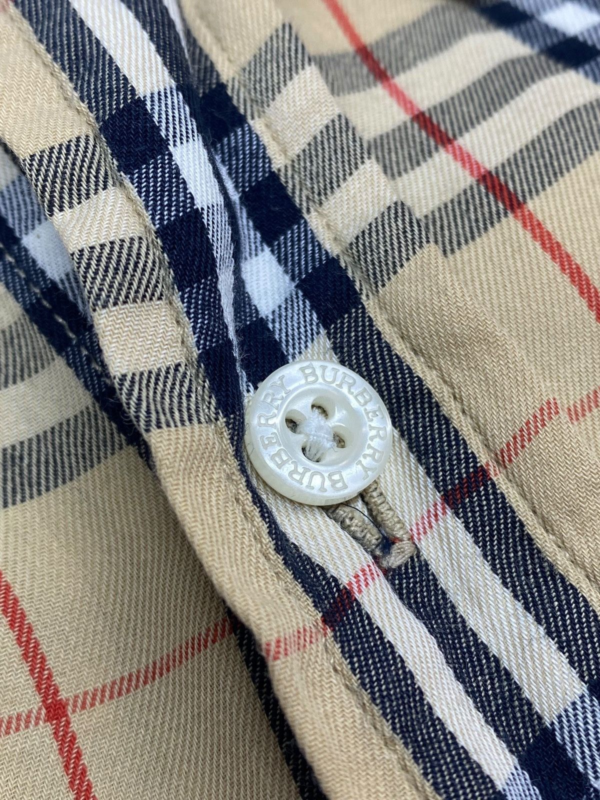Burberry VINTAGE BURBERRY LONDON NOVA CHECK SHIRT M UK DRILL STYLE Size US M / EU 48-50 / 2 - 12 Thumbnail