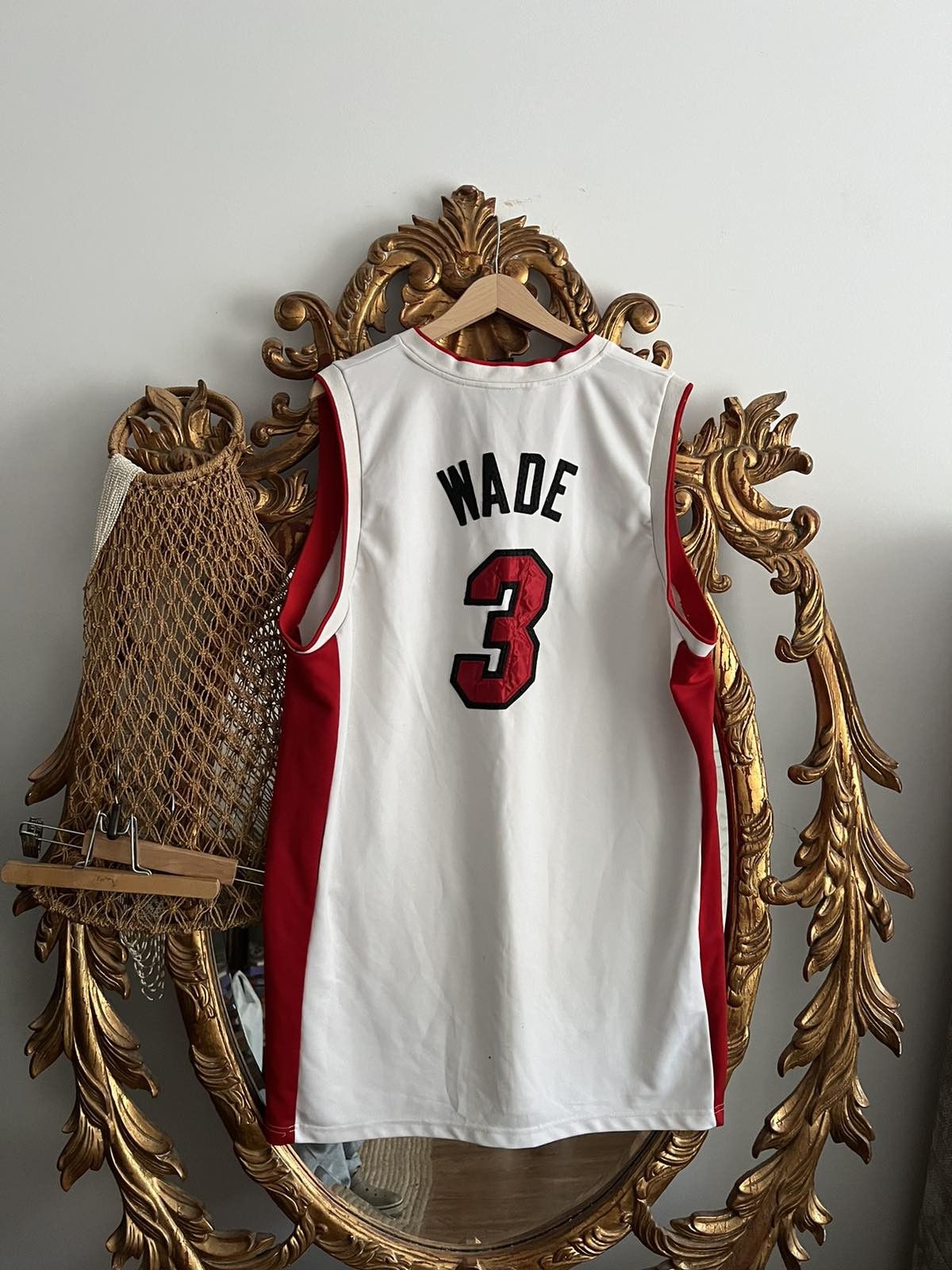 NBA Dwayne Wade Home Miami Heat xxLarge Reebok Jersey Size US XXL / EU 58 / 5 - 2 Thumbnail
