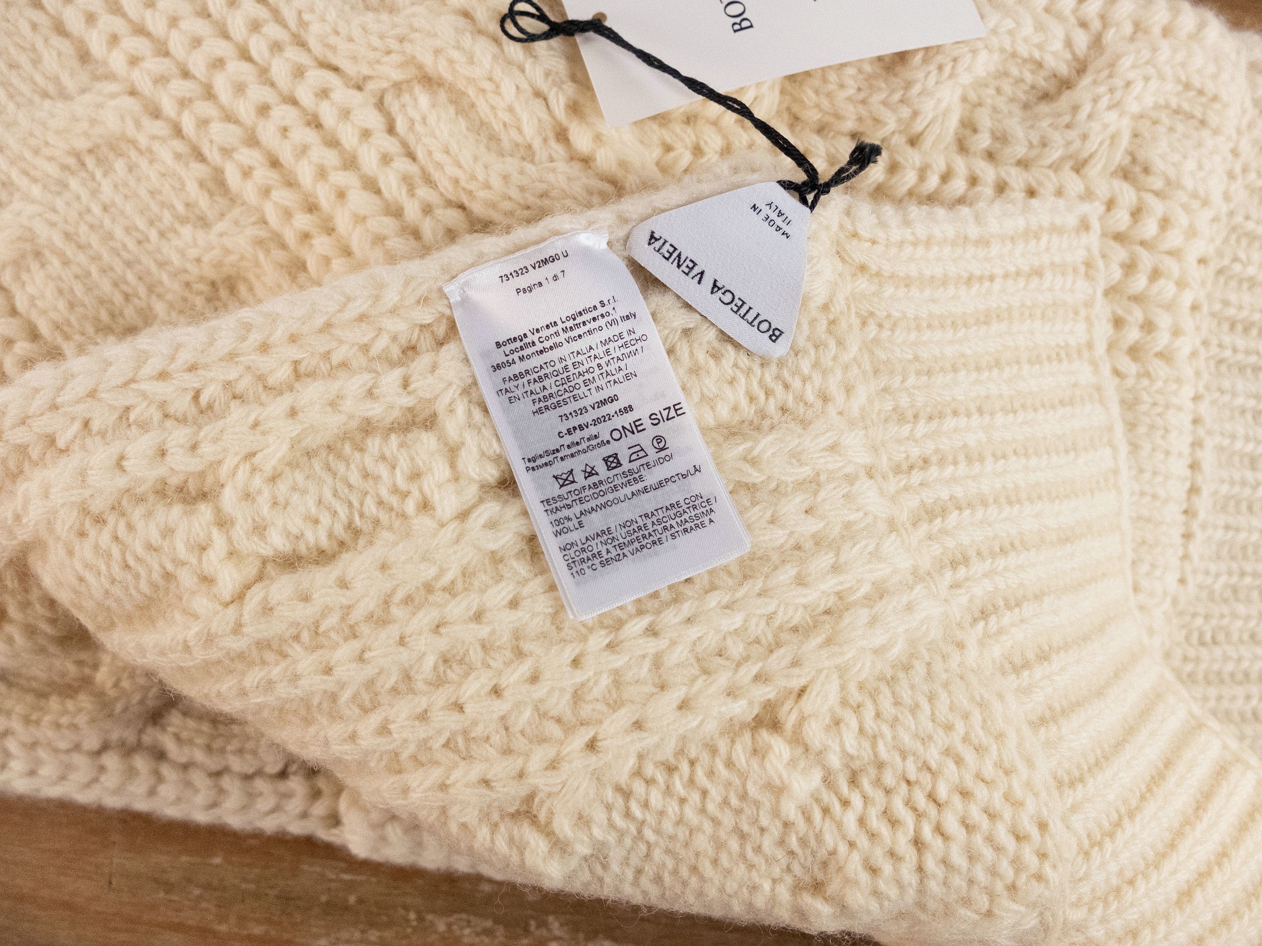 Bottega Veneta BOTTEGA VENETA bone white / ecru chunky wool scarf q Size ONE SIZE - 4 Thumbnail