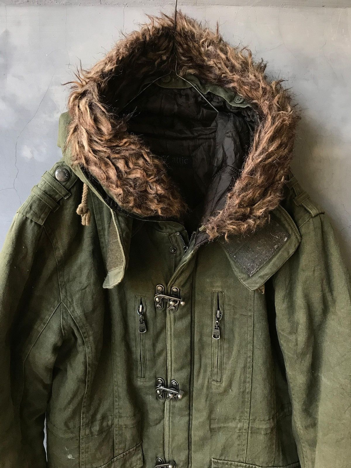 In The Attic In The Attic fur jacket Size US L / EU 52-54 / 3 - 2 Thumbnail