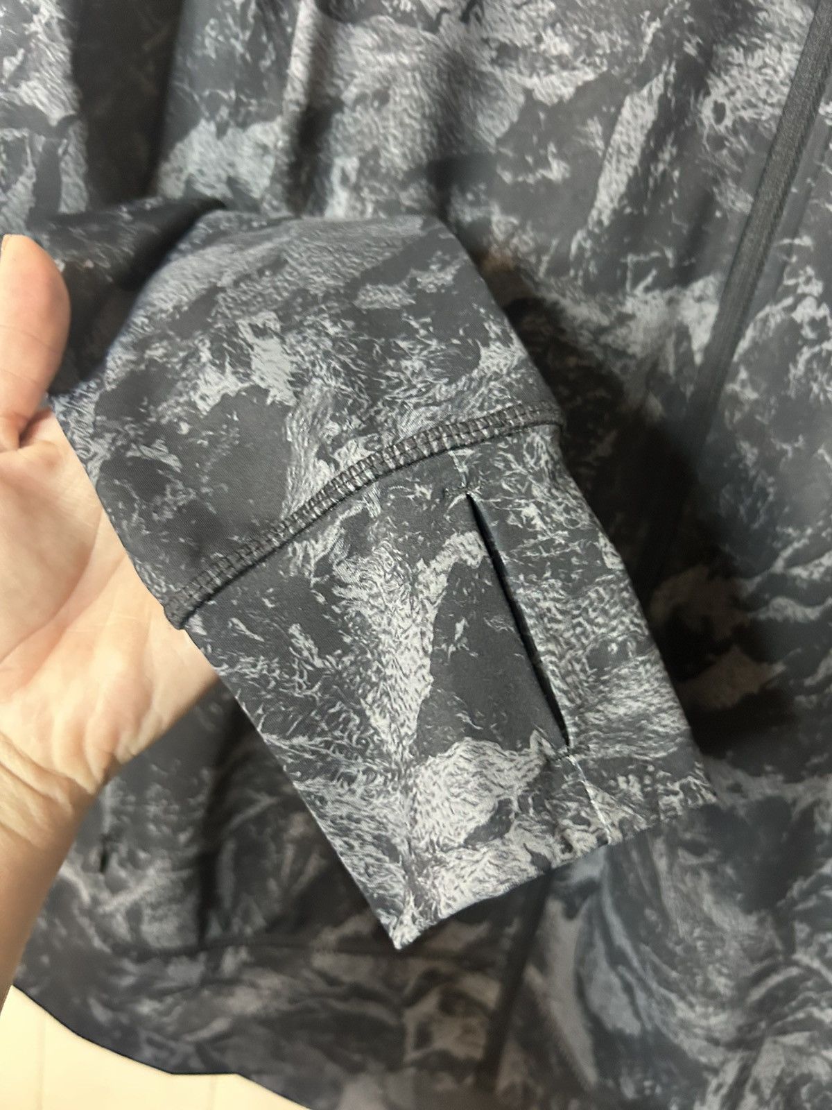 Other Lole Womens Grey/Black Camo Yoga Active Wear Jacket Size XL Size XL / US 12-14 / IT 48-50 - 2 Thumbnail