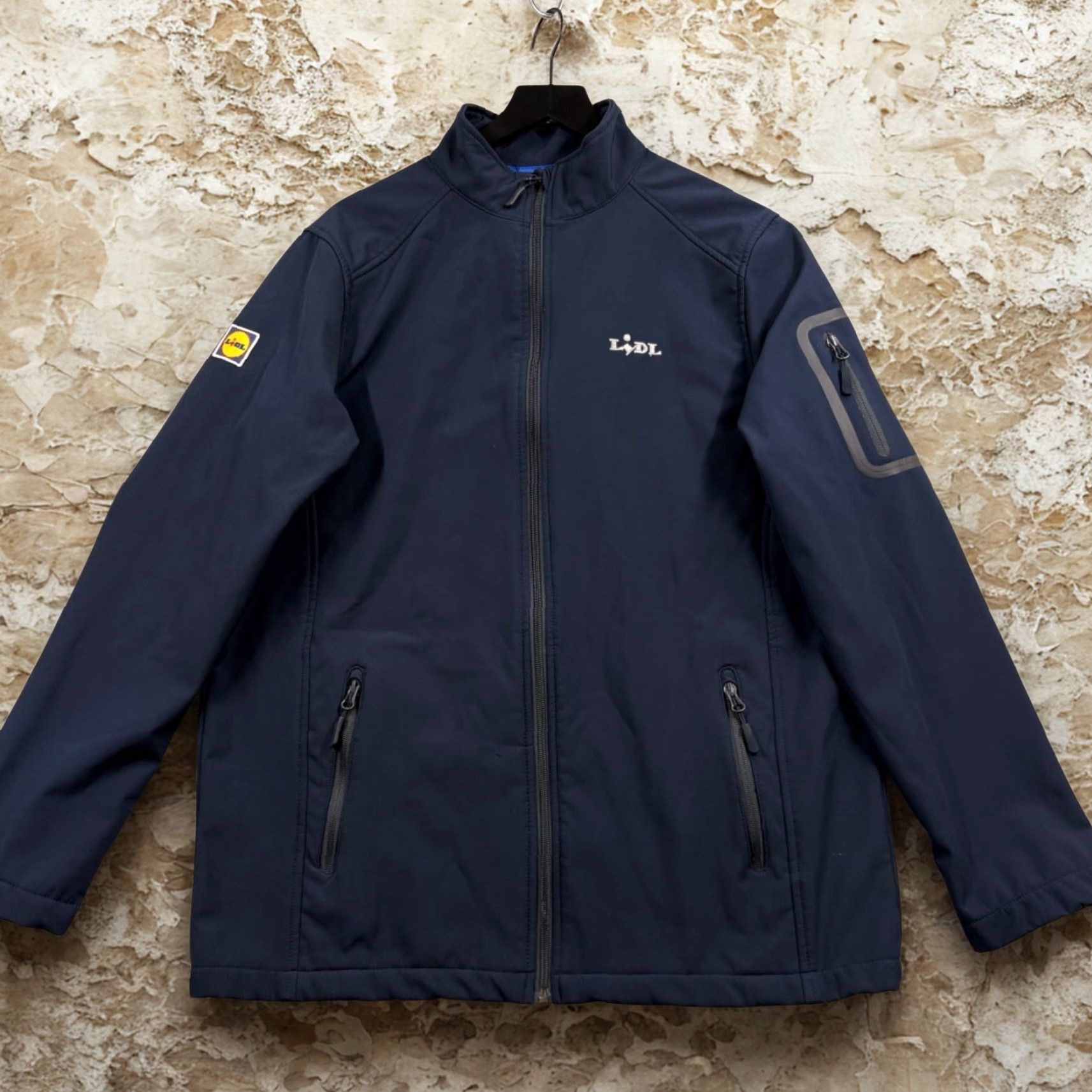 Vintage Lidl Jacket XL Navy Blue Full Zip Embroidered Logo Softshell Windbreaker Men Regular Size XL Jacket/Coat Size US XL / EU 56 / 4 - 2 Thumbnail