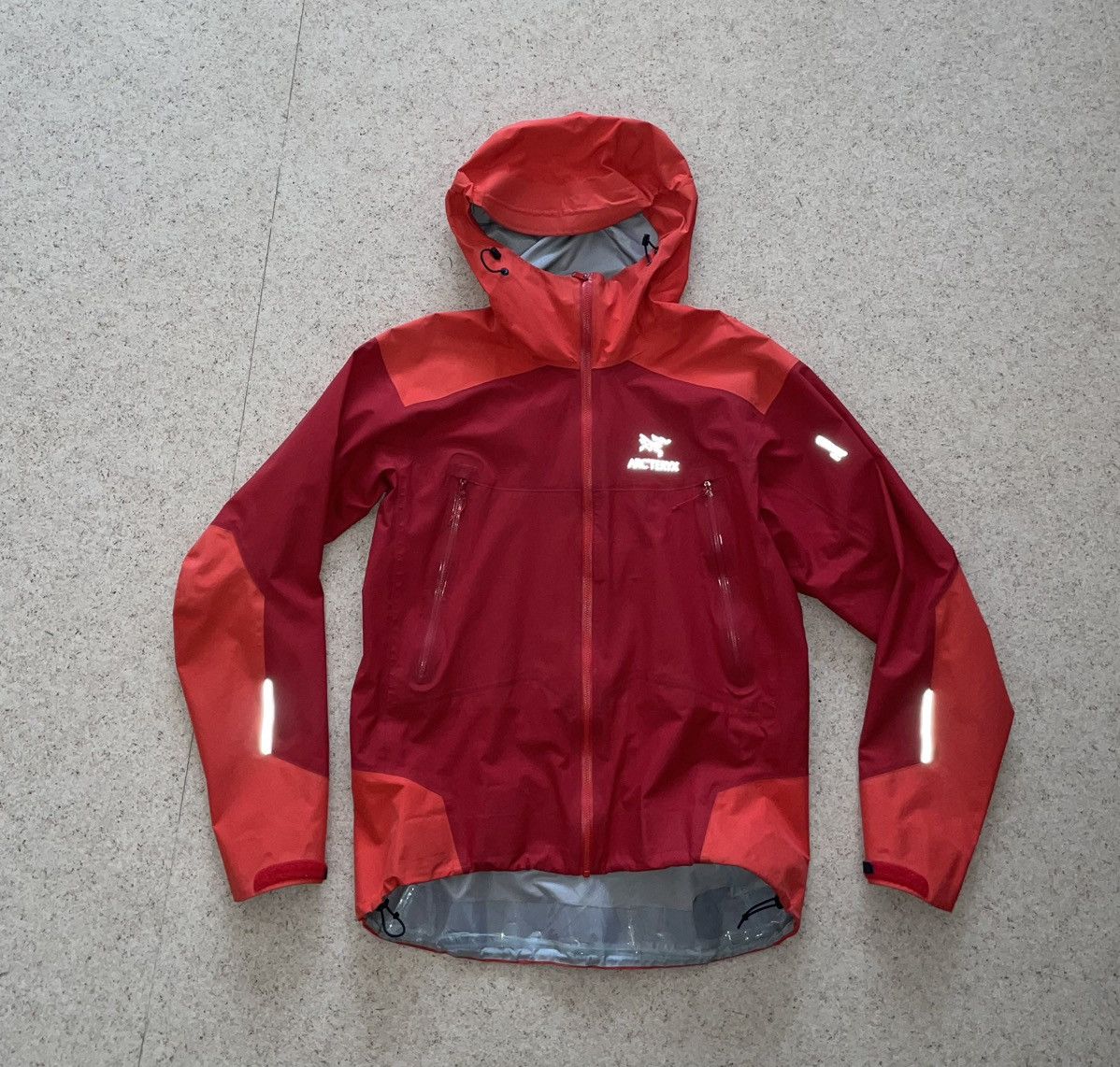 Arc'teryx Arc’teryx Alpha Comp Jacket Reflective Logo Size US L / EU 52-54 / 3 - 2 Thumbnail