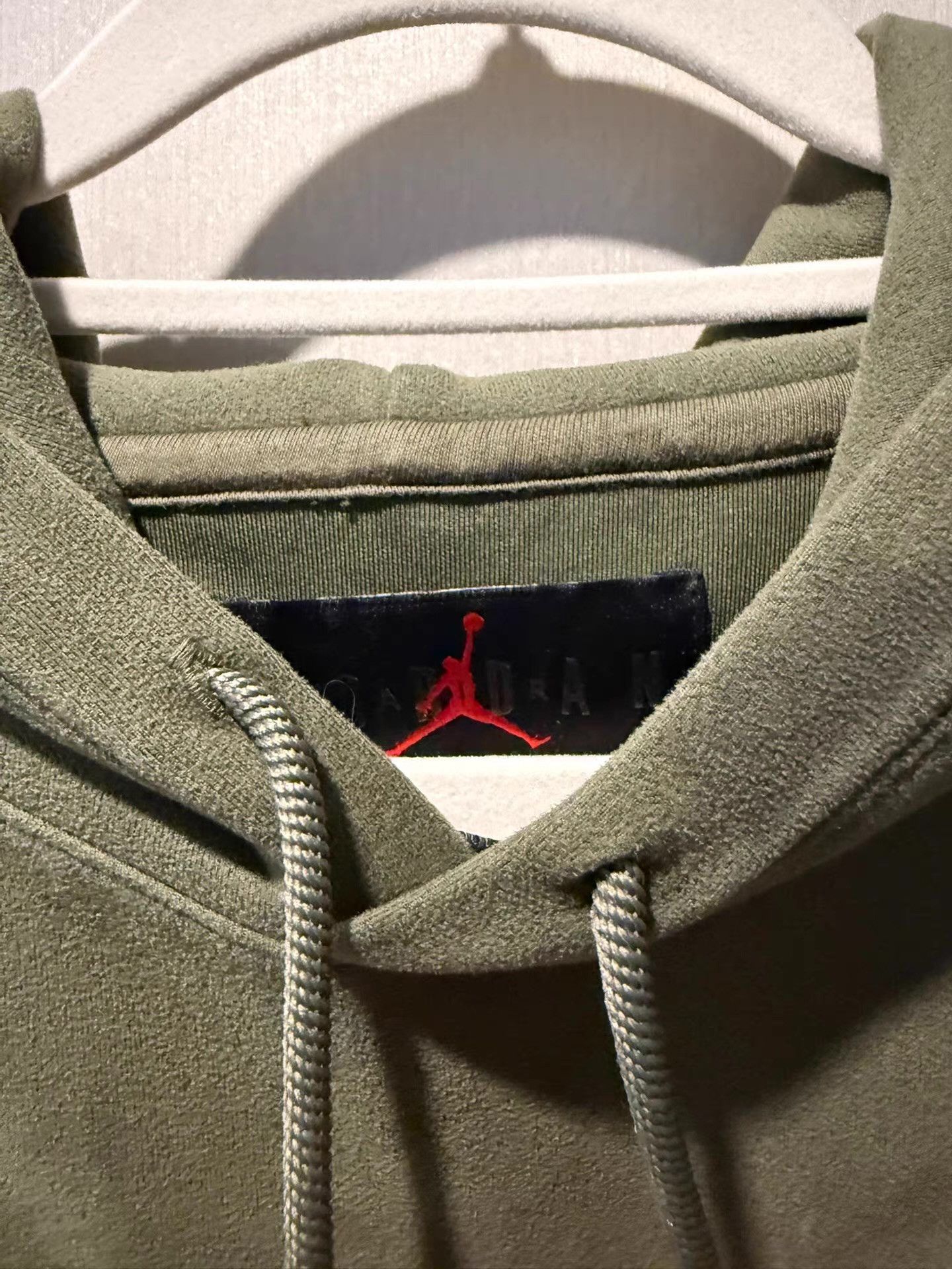 johnnie-O Jordan x Travis Scott collaborative militarygreenhoodie Ｑ20 Size US M / EU 48-50 / 2 - 6 Thumbnail