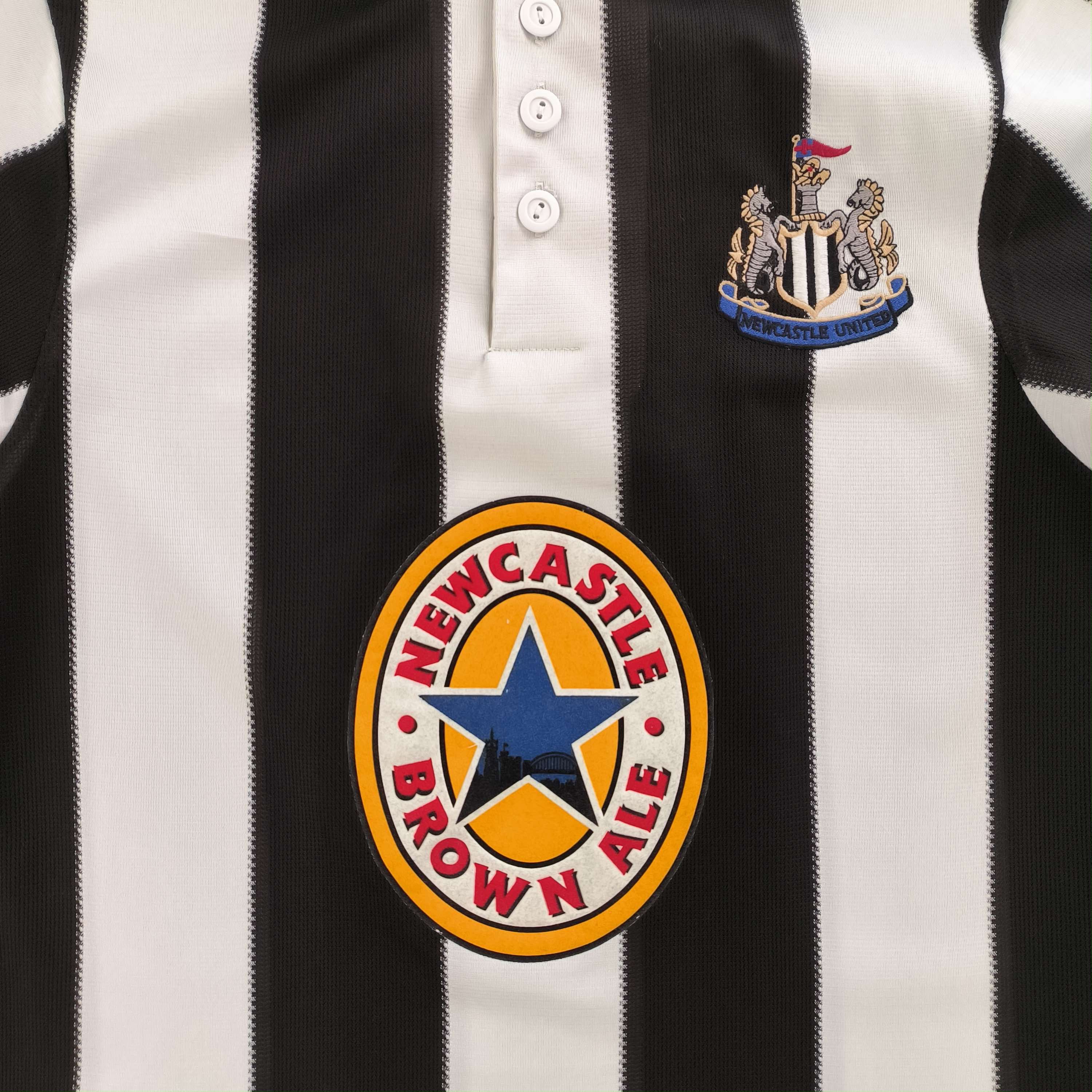 Other Newcastle United 95-97 Score Draw home retro football jersey Size US M / EU 48-50 / 2 - 3 Thumbnail