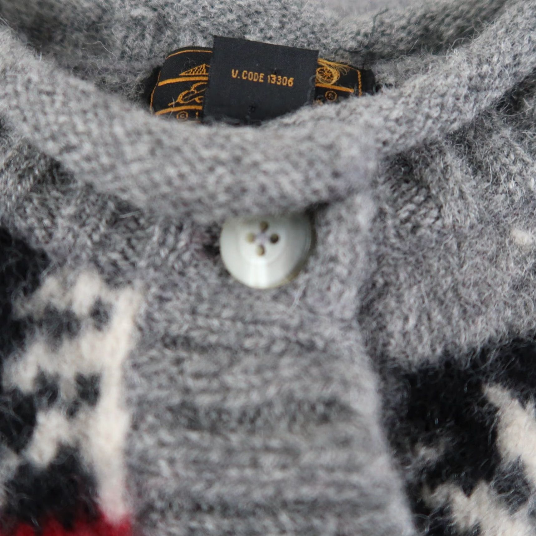 Eddie Bauer VINTAGE Eddie Bauer Sweater Womens S Gray Wool Cardigan Fair Isle Rabbit 90s Size S / US 4 / IT 40 - 4 Thumbnail