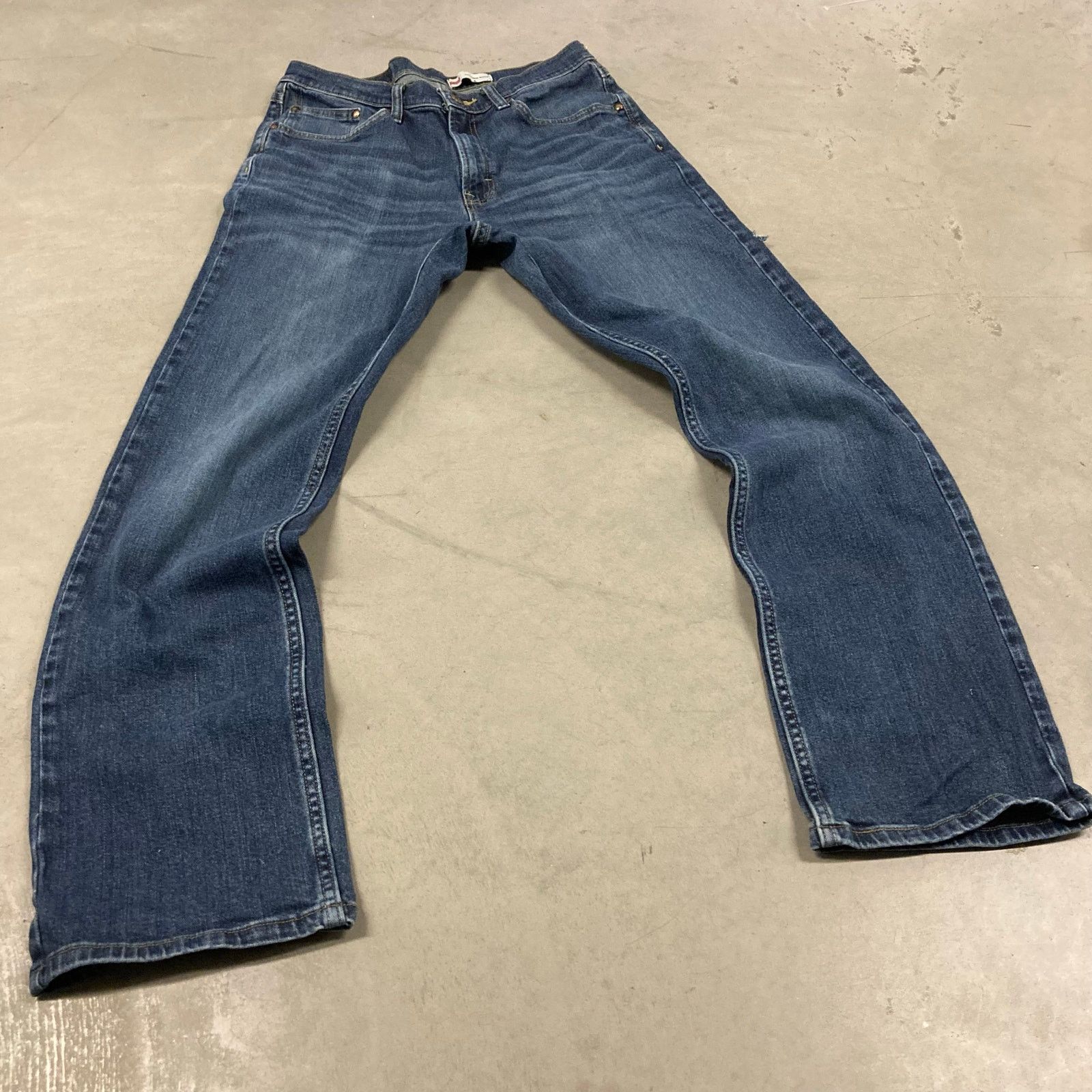Vintage × Wrangler Y2K wrangler relaxed bootcut Jeans 32x32 Size US 32 / EU 48 - 1 Thumbnail