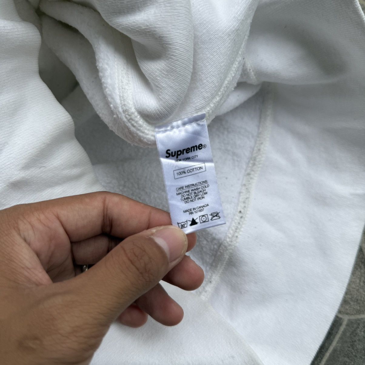 Antihero × Supreme Supreme X Anti hero Size US M / EU 48-50 / 2 - 7 Thumbnail