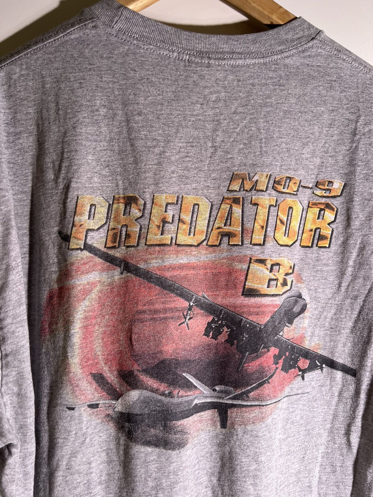 Vintage 90’s 2000’s Y2K VTG Vintage Predator B Military Airplane Tee Size US XL / EU 56 / 4 - 4 Thumbnail