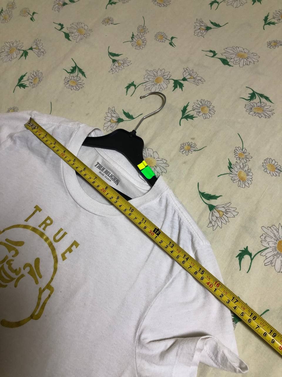 True Religion True Religion Mens White and Gold Logo Size L / US 10 / IT 46 - 10 Thumbnail
