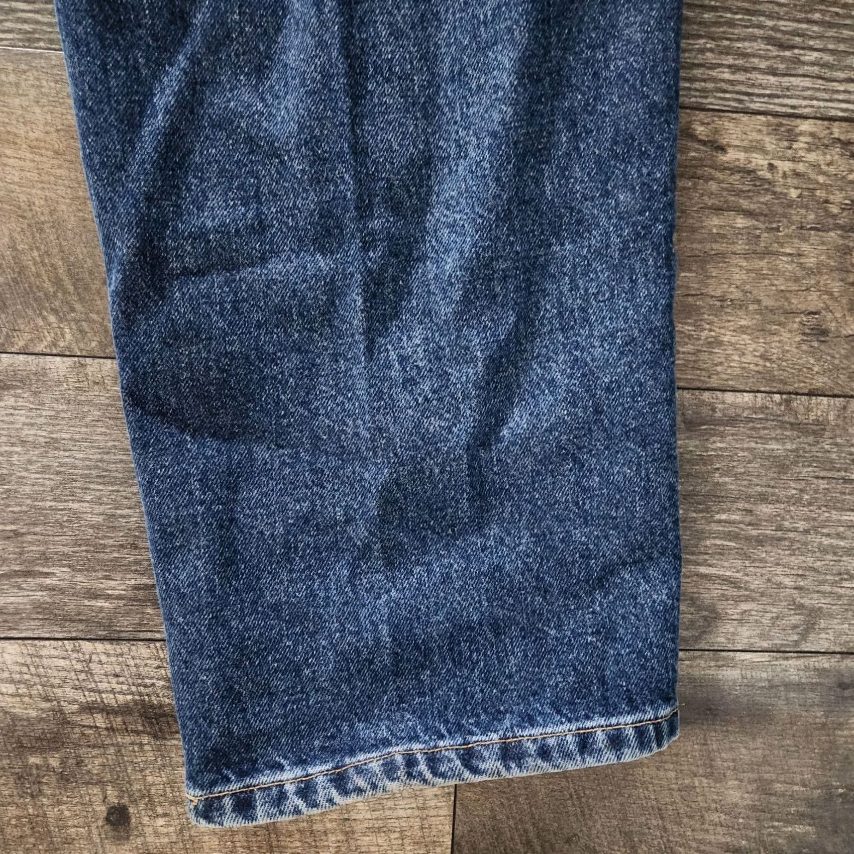 Tommy Hilfiger VINTAGE Tommy Hilfiger Jeans 38 x 34 Denim 90s Logo Hip Hop Straight Baggy Mens Size 38 Blue Size US 38 / EU 54 - 7 Thumbnail
