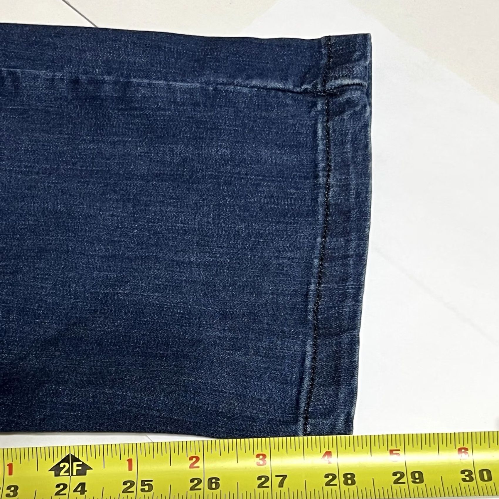 Vintage Mugsy Jeans Men’s 40x30 Blue Denim Stretch Relaxed Straight Zip 5-Pocket Size US 40 / EU 56 - 6 Thumbnail